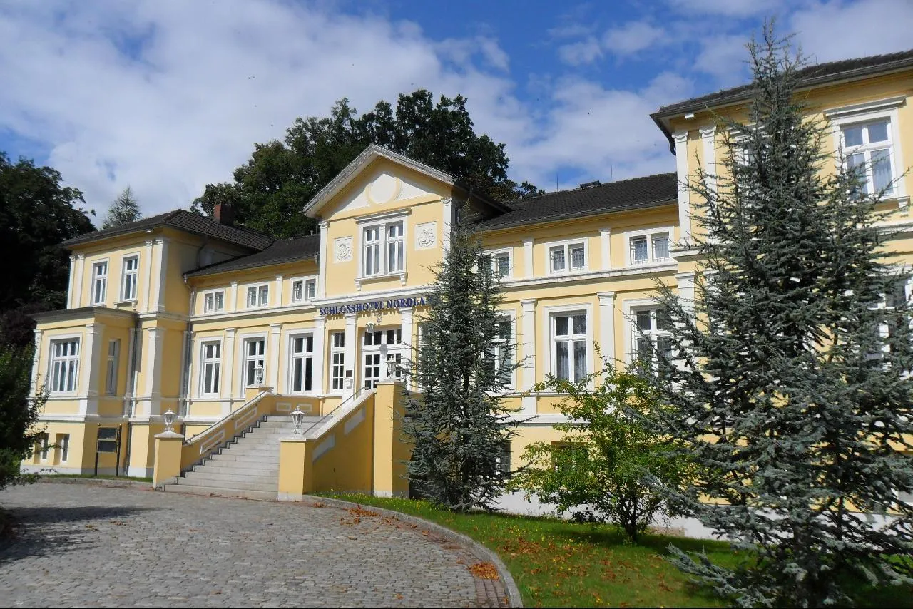 Photo showing: Schlosshotel Nordland