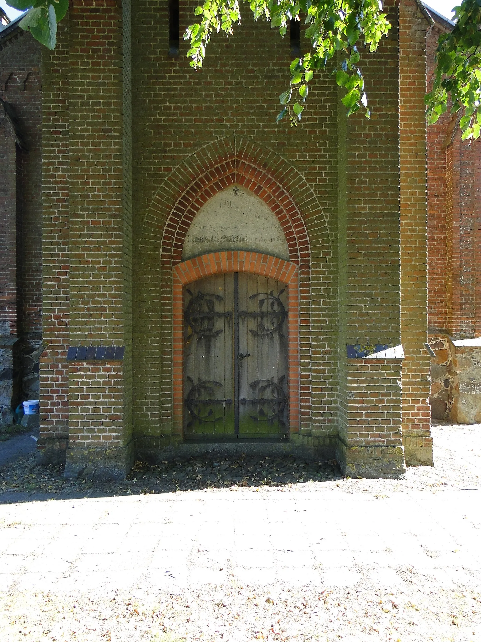 Photo showing: Church in Mirow (Banzkow), district Ludwigslust-Parchim, Mecklenburg-Vorpommern, Germany