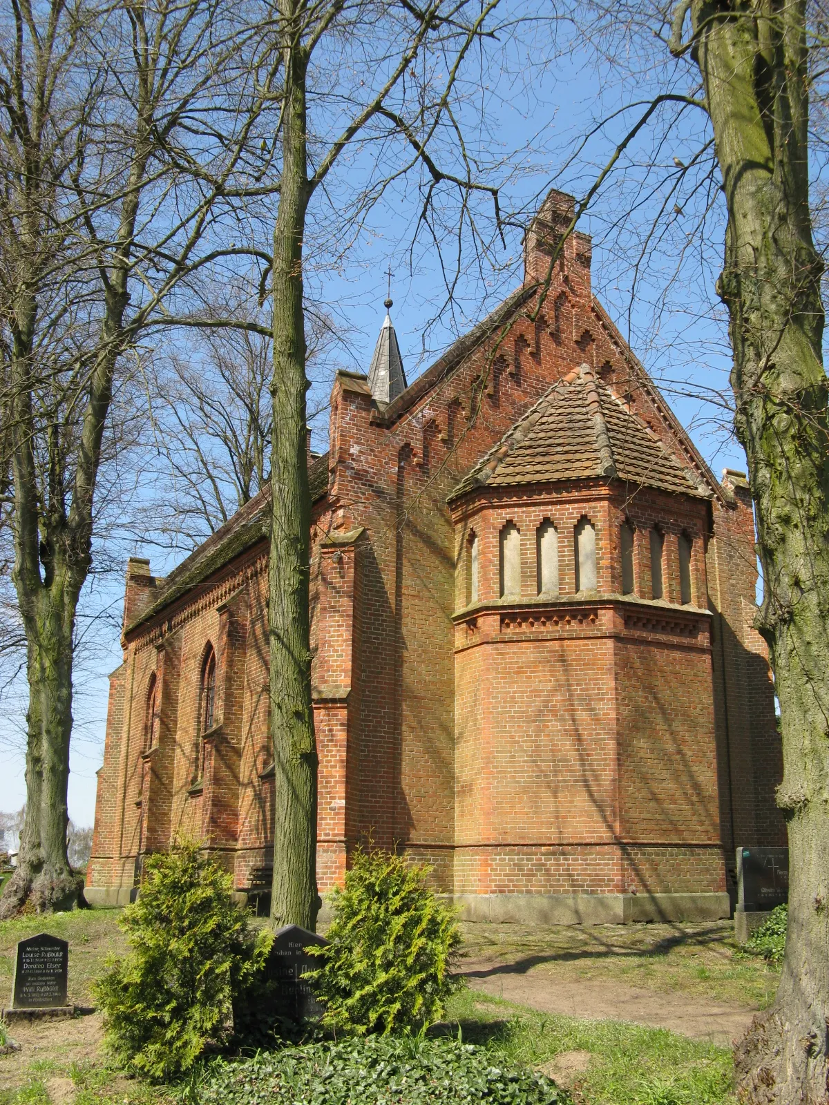Photo showing: Church in Darß, district Parchim, Mecklenburg-Vorpommern, Germany