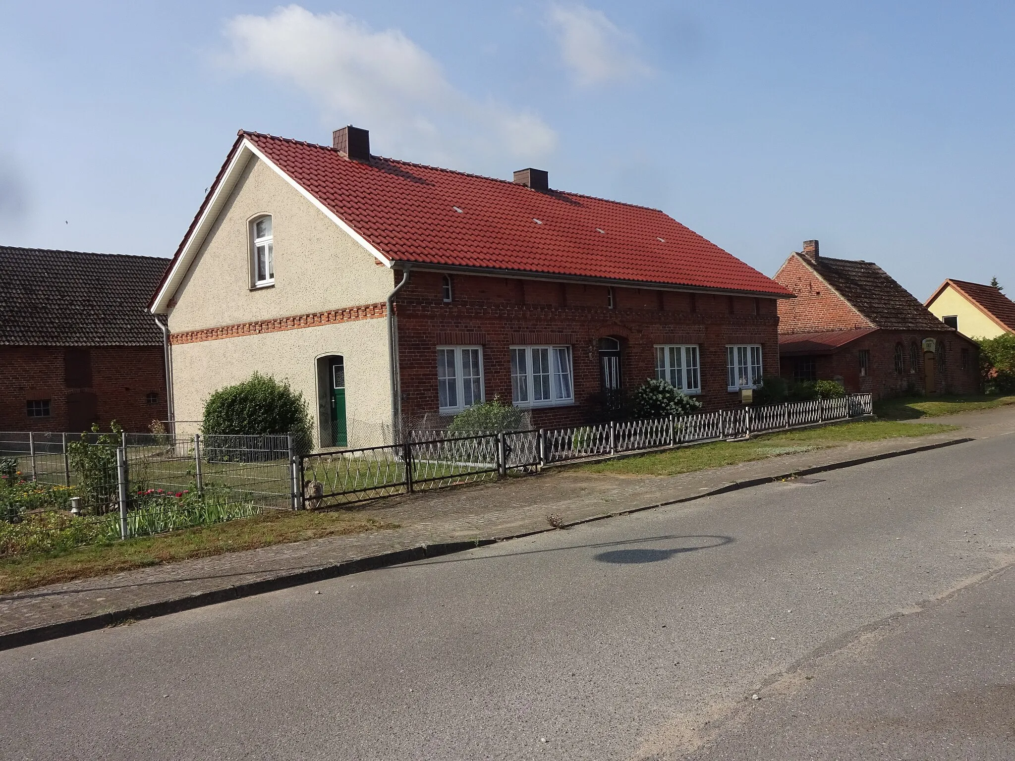 Photo showing: Wulfsahl ist ein Ortsteil der Gemeinde Karrenzin in Mecklenburg-Vorpommern