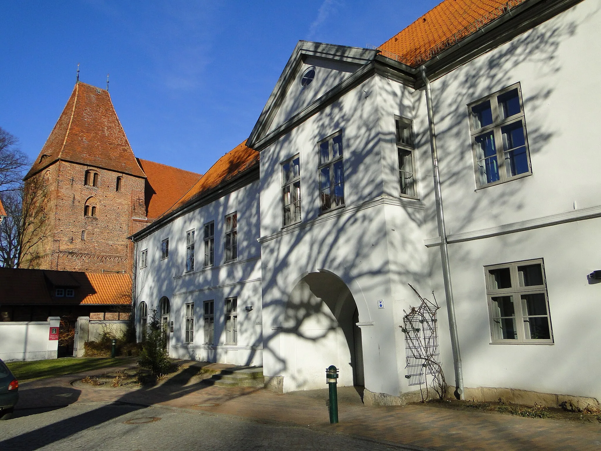 Photo showing: Langes Haus (long house) of monastery in Rehna, district Nordwestmecklenburg, Mecklenburg-Vorpommern, Germany