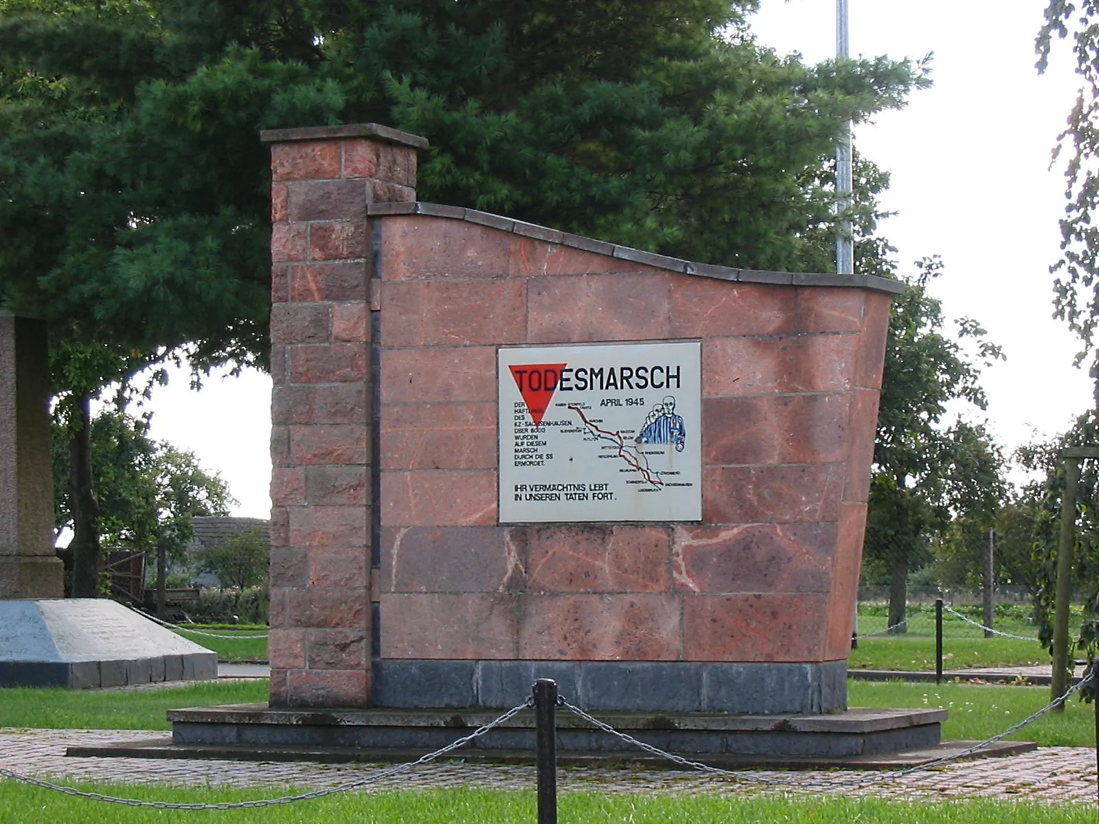 Photo showing: Death march memorial in Blievenstorf, Mecklenburg-Vorpommern, Germany.