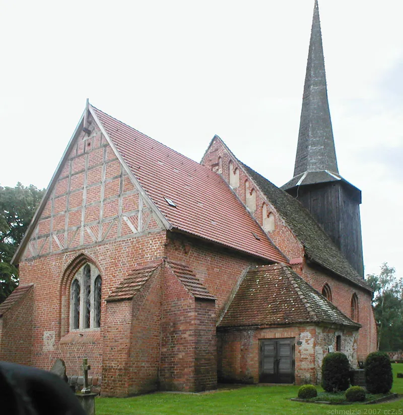 Photo showing: Kirche in Varchentin, Landkreis Mecklenburgische Seenplatte, Mecklenburg-Vorpommern, Deutschland
