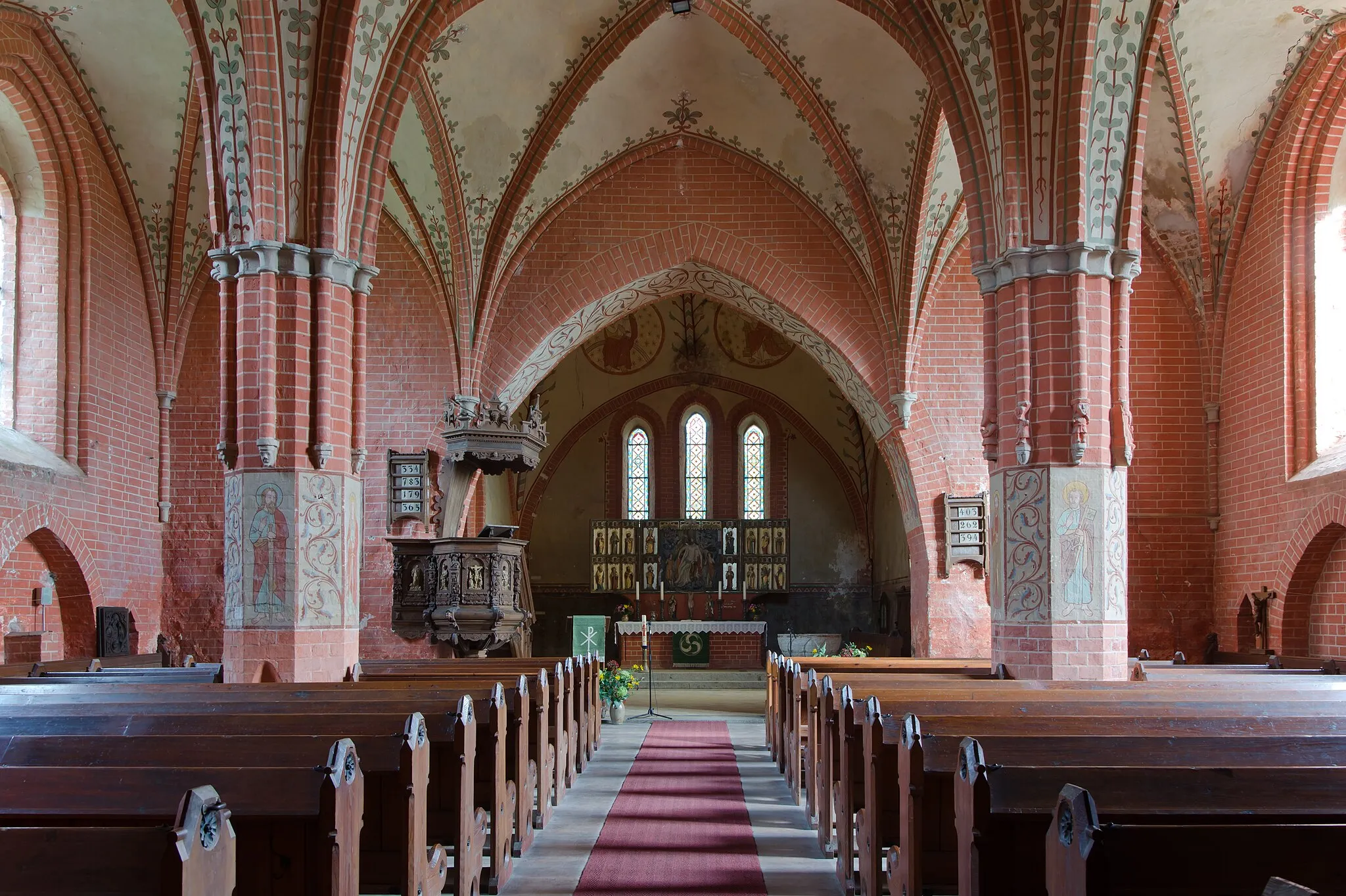 Photo showing: Parkentin Kirche Blick nach Osten