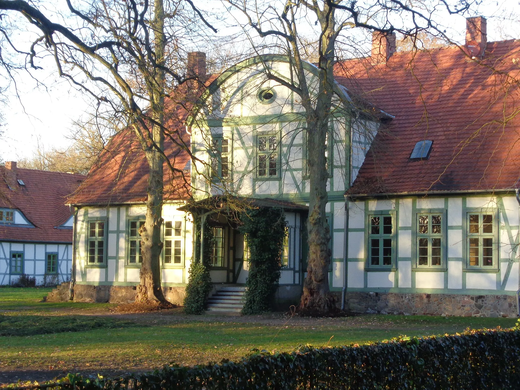 Photo showing: Südliche Seite des Jagdschlosses Friedrichsmoor