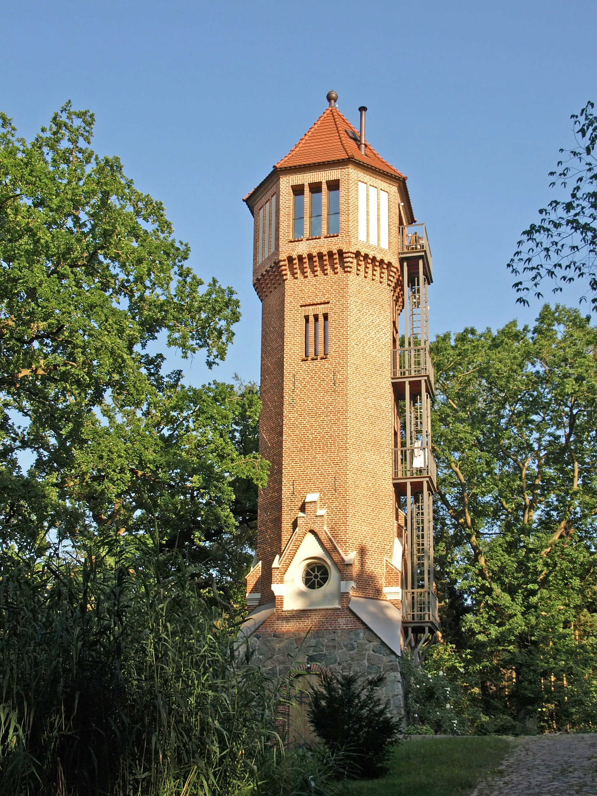 Photo showing: Wasserturm in Kuchelmiß