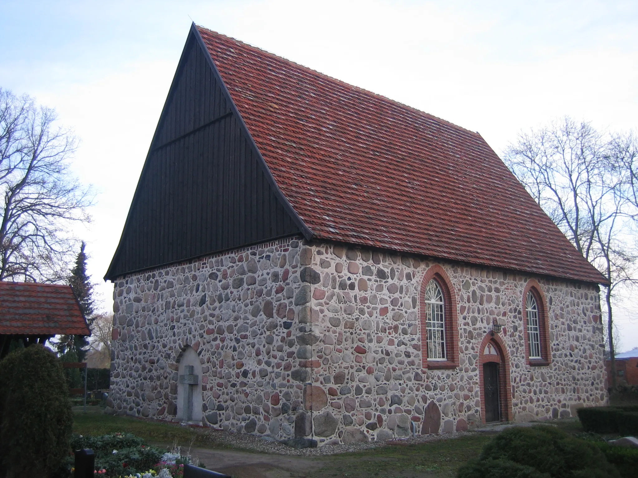 Photo showing: Dorfkirche von Rowa (Landkreis Mecklenburgische Seenplatte)