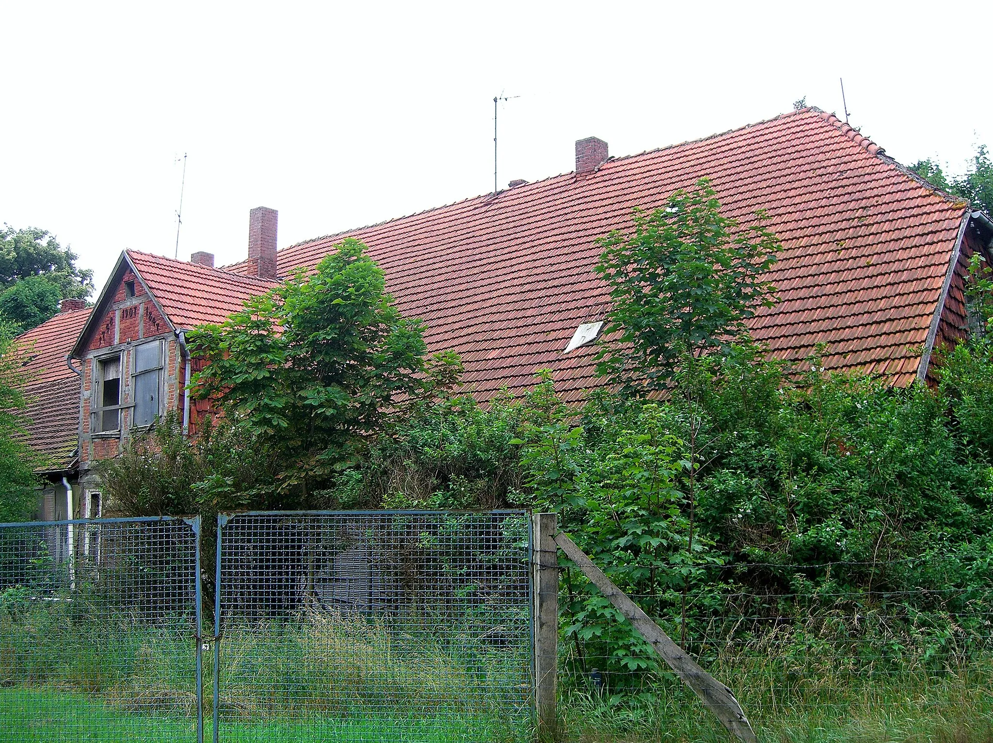 Photo showing: abandoned monor house in Reppentin