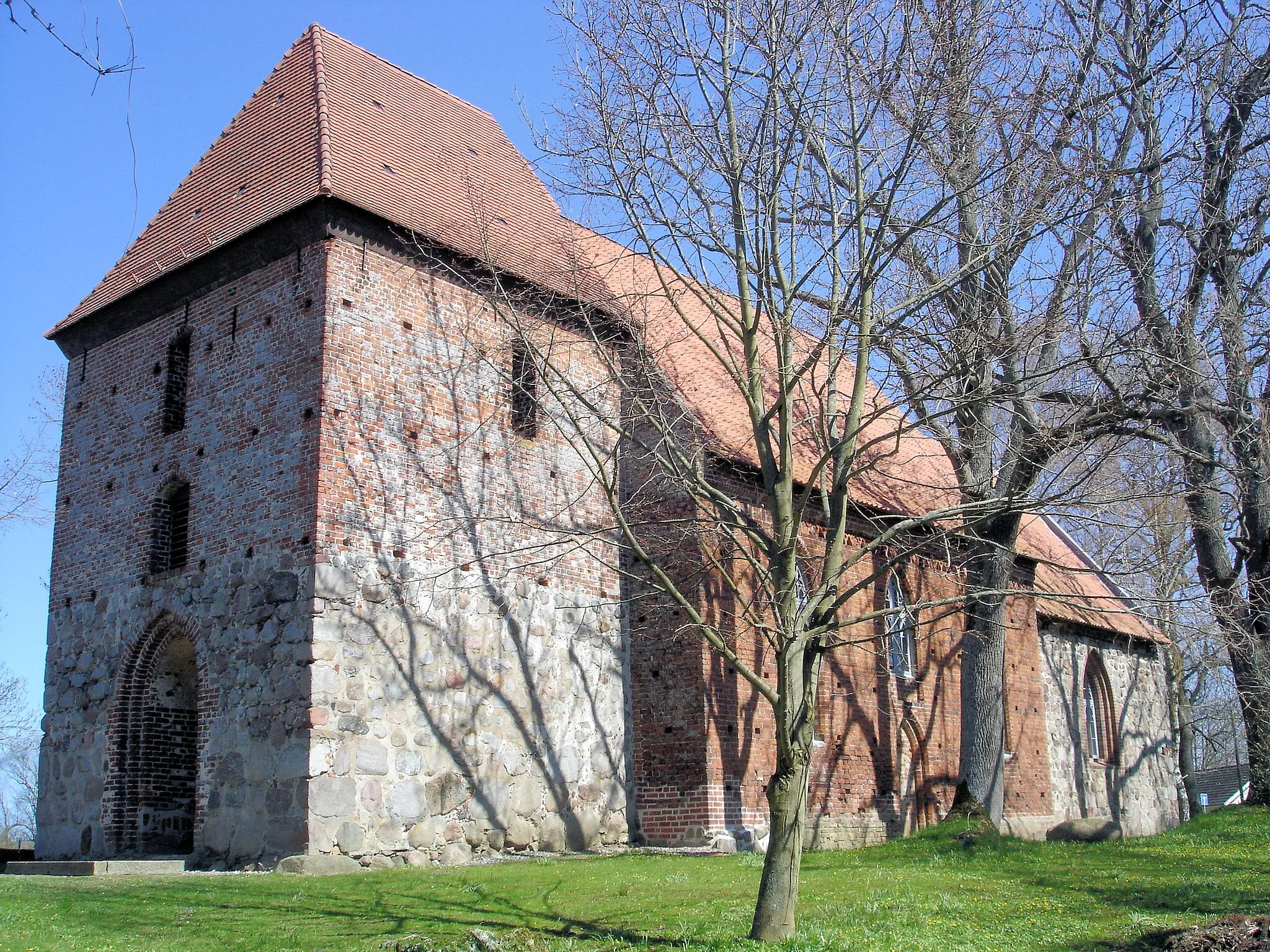 Photo showing: Church Ahrenshagen, Mecklenburg-Vorpommern, Germany