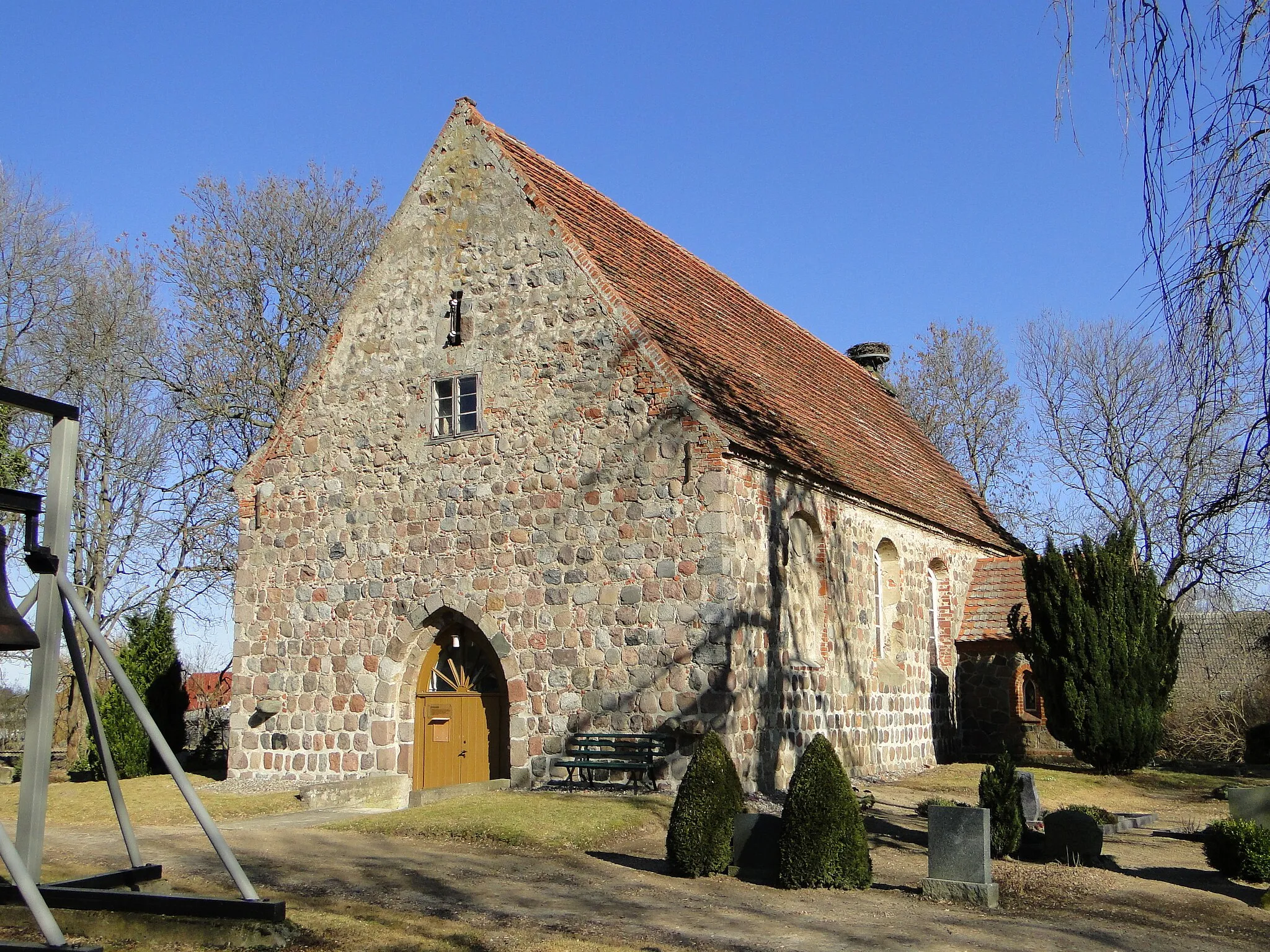 Photo showing: Church in Ballin, district Mecklenburg-Strelitz, Mecklenburg-Vorpommern, Germany