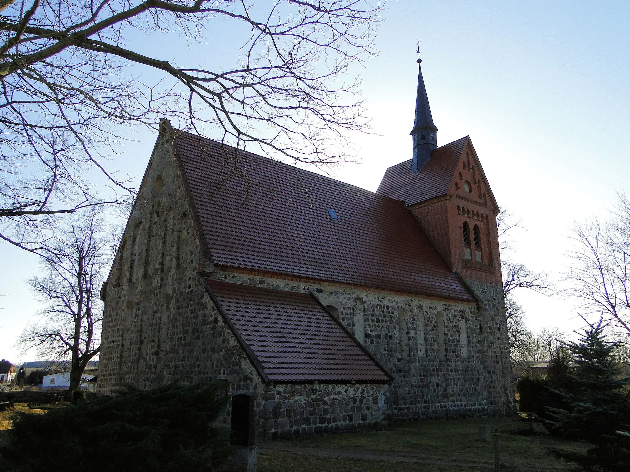 Photo showing: Church in Bredenfelde, district Mecklenburg-Strelitz, Mecklenburg-Vorpommern, Germany