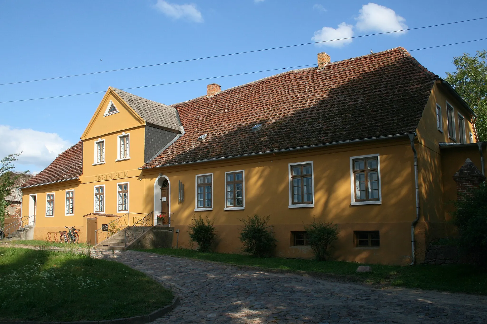 Photo showing: ehemaliges Pfarrhaus in Malchow (Mecklenburg-Vorpommern), heute Orgelmuseum