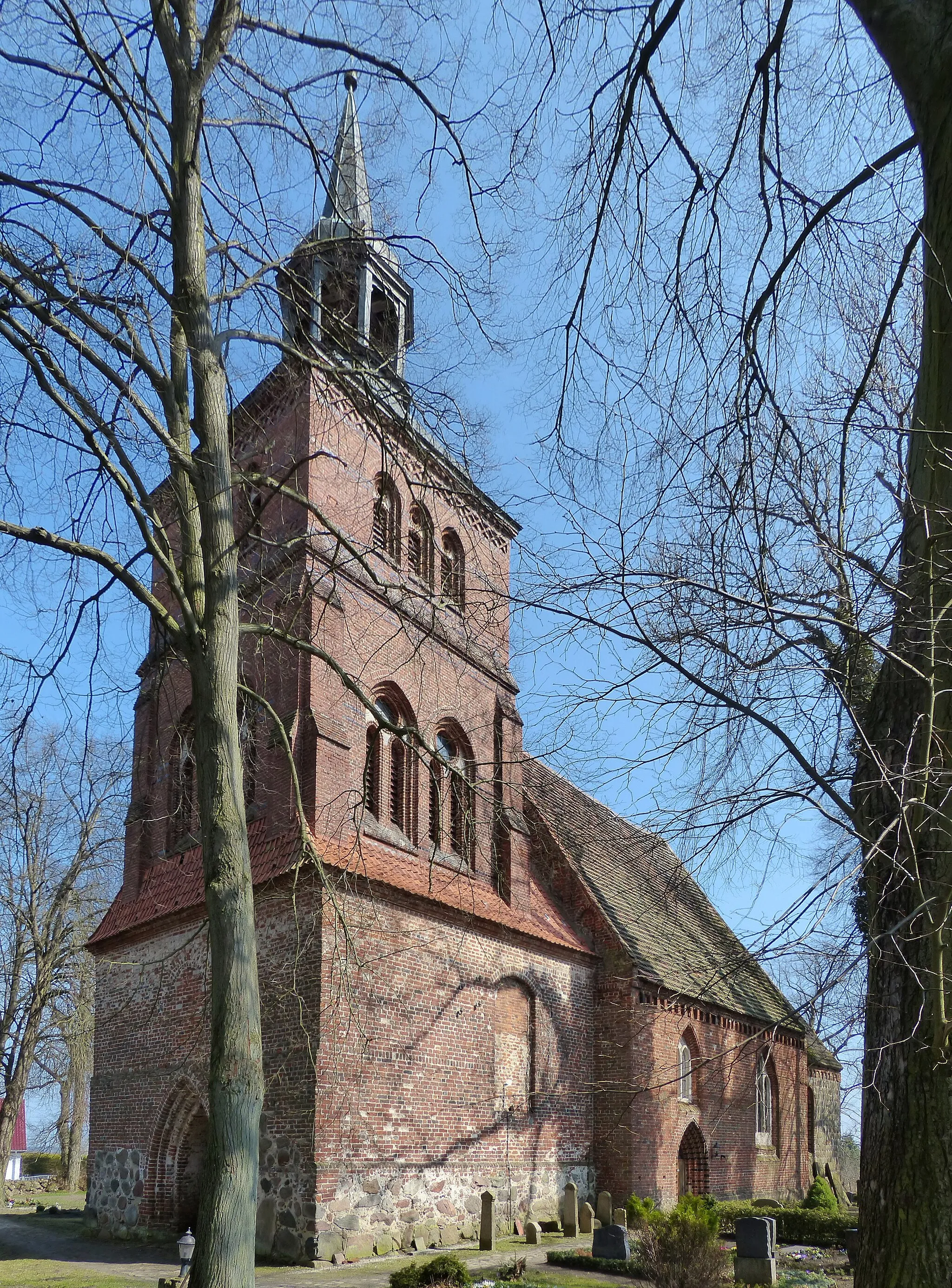 Photo showing: Kirche Groß Kiesow, Ansicht von Südwesten