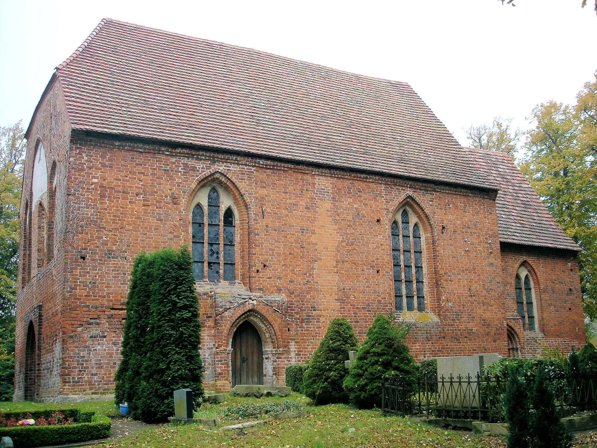 Photo showing: Church in Passee, Mecklenburg, Germany