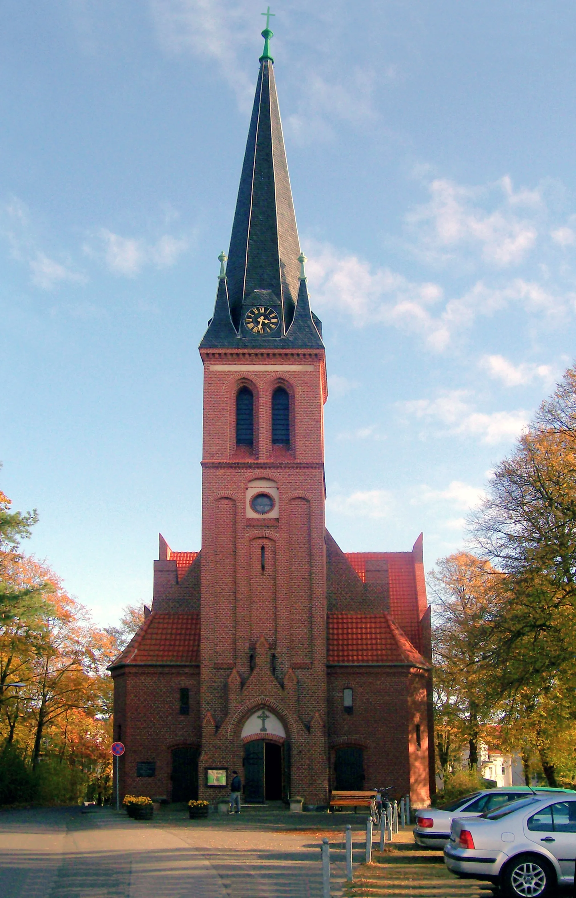 Photo showing: de:Ahlbecker Kirche in Ahlbeck, Ortsteil von Heringsdorf auf Usedom, Mecklenburg-Vorpommern, Westseite