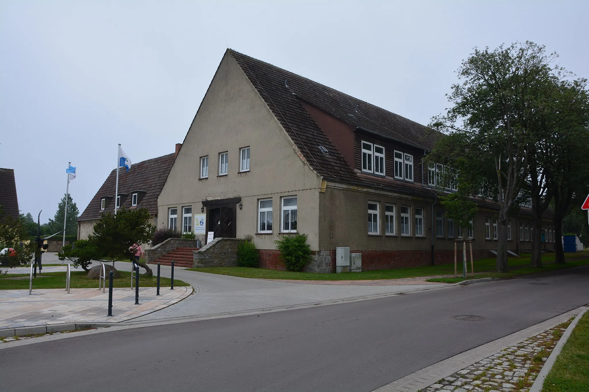 Photo showing: Dranske, Alte Schule