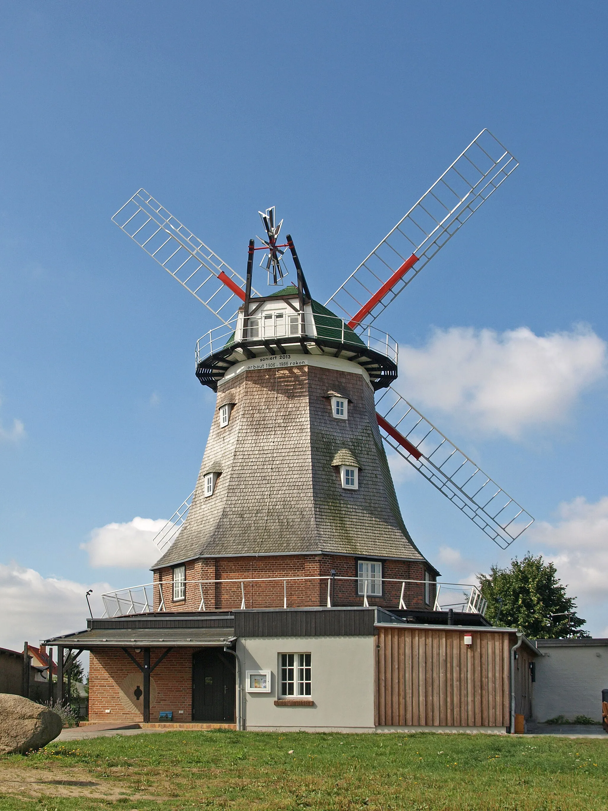 Photo showing: Windmühle in Kröpelin