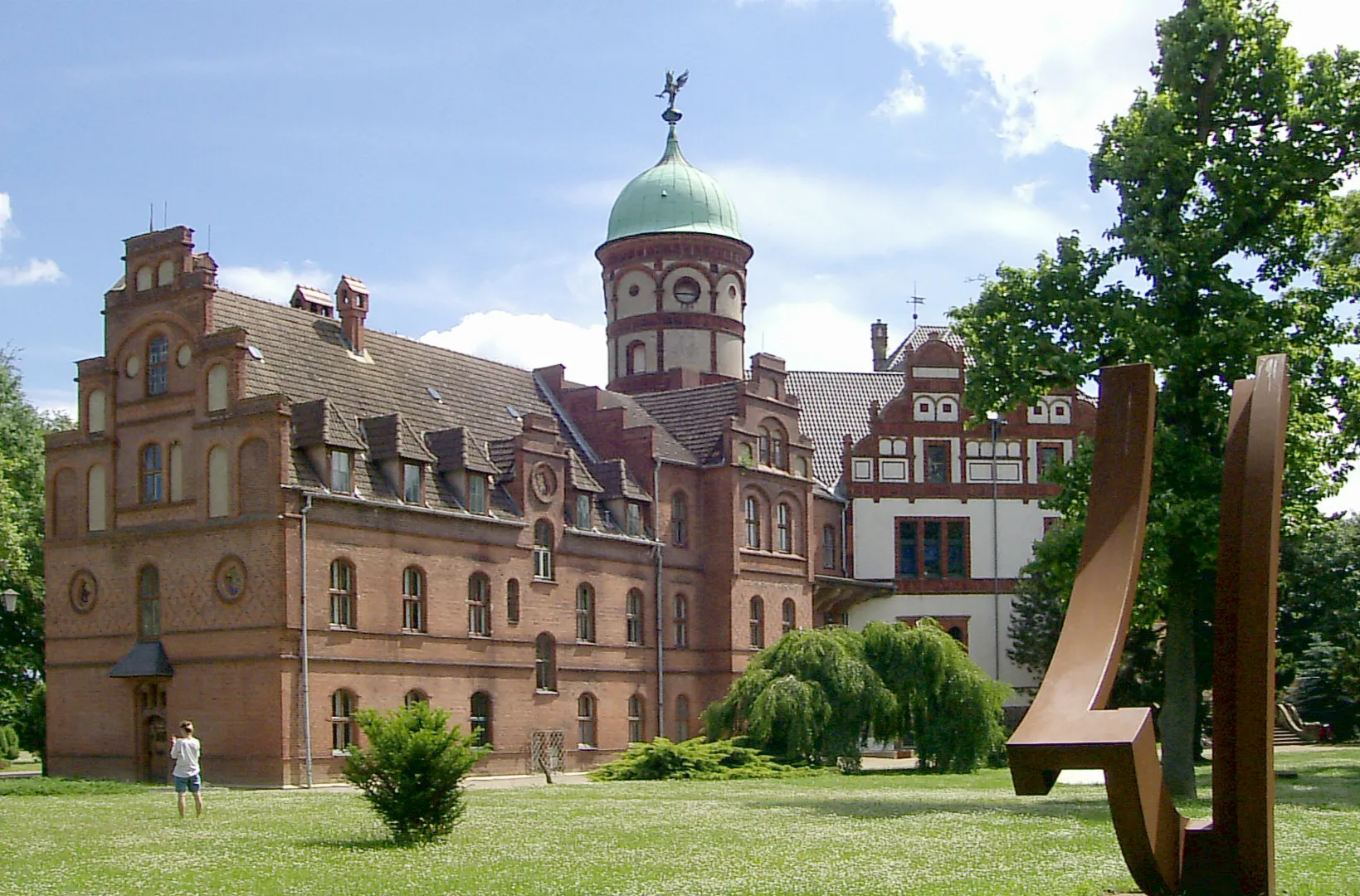 Photo showing: Nordwestseite des Schlosses Wiligrad, Lübstorf, Deutschland