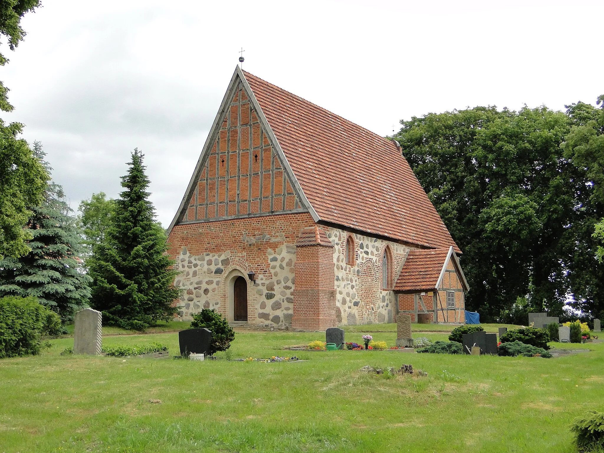 Photo showing: Church in Prestin, district Ludwigslust-Parchim, Mecklenburg-Vorpommern, Germany