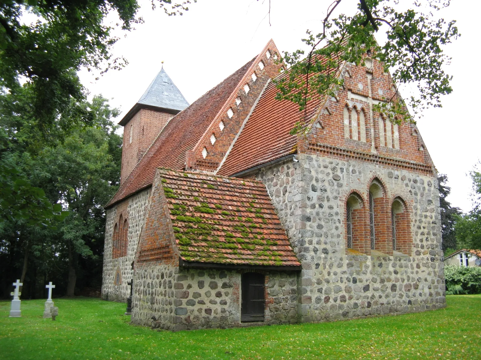 Photo showing: Church in Gägelow (Sternberg), Mecklenburg-Vorpommern, Germany