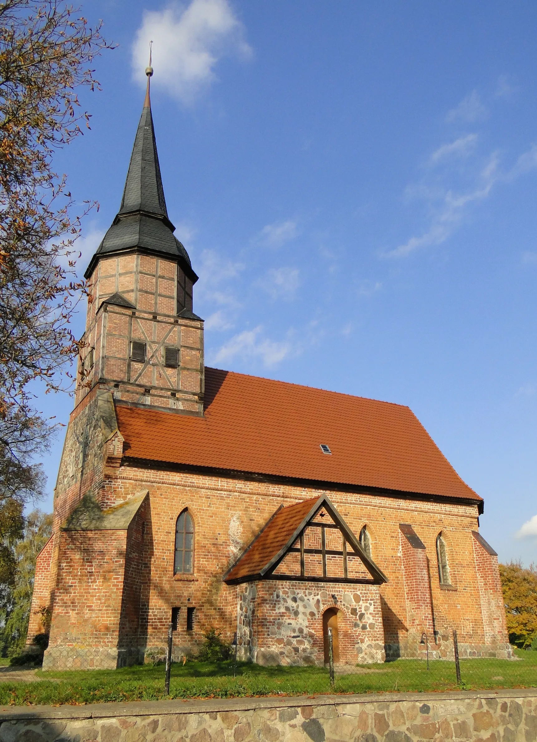 Photo showing: Church in Holzendorf, district Mecklenburg-Strelitz, Mecklenburg-Vorpommern, Germany