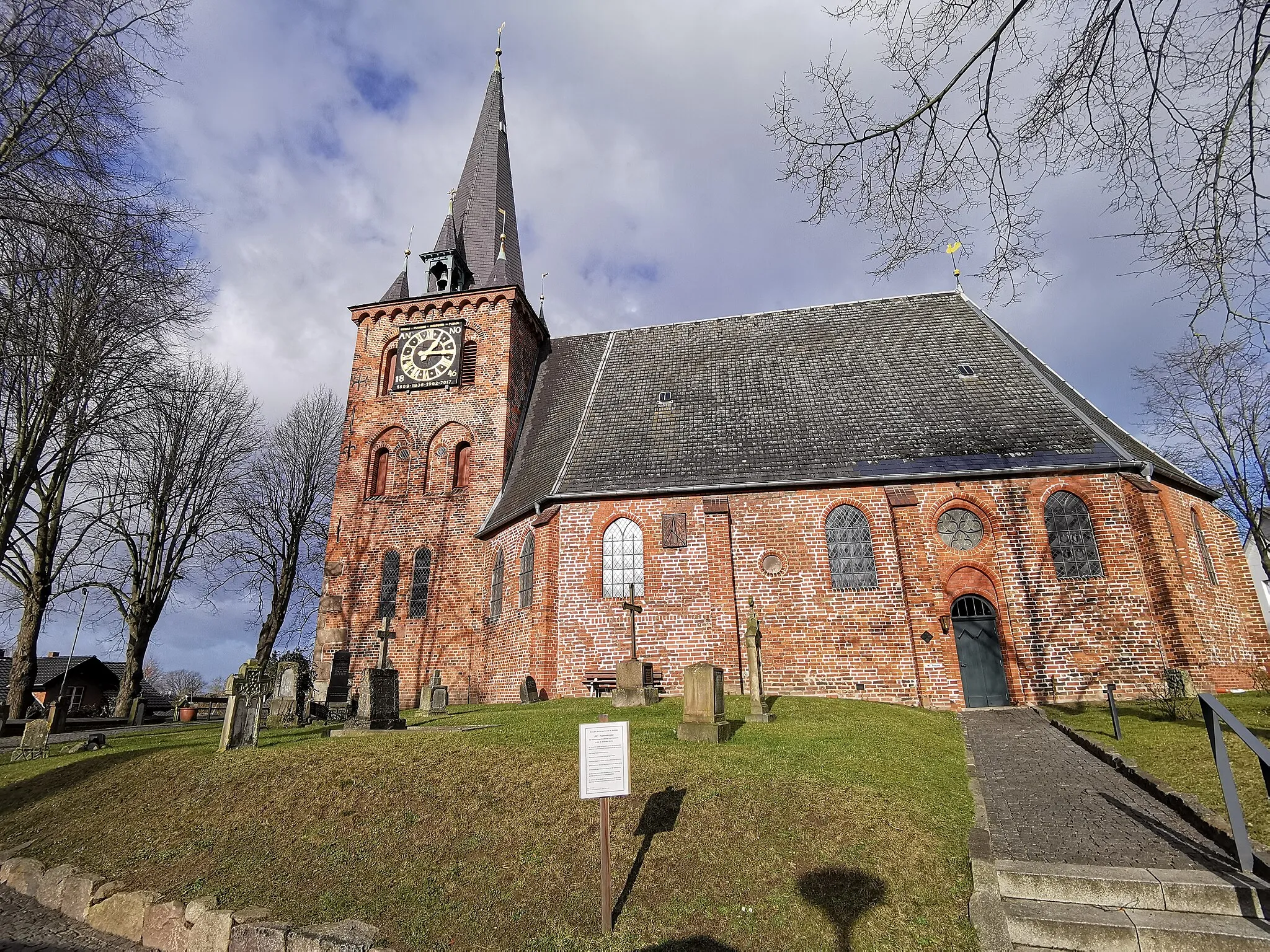 Photo showing: St. Andreas church in Lübeck-Schlutup from 1436, brick gothic, Lübeck, Schleswig-Holstein, Germany
