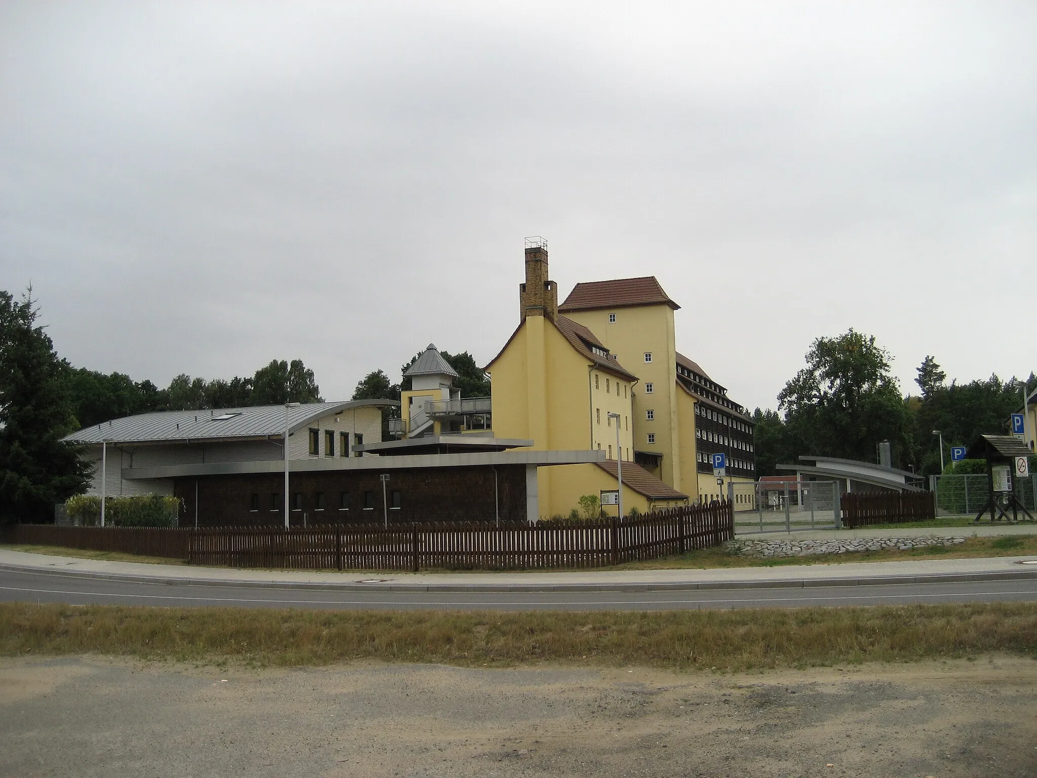Photo showing: Die Forstsamendarre in Jatznick.