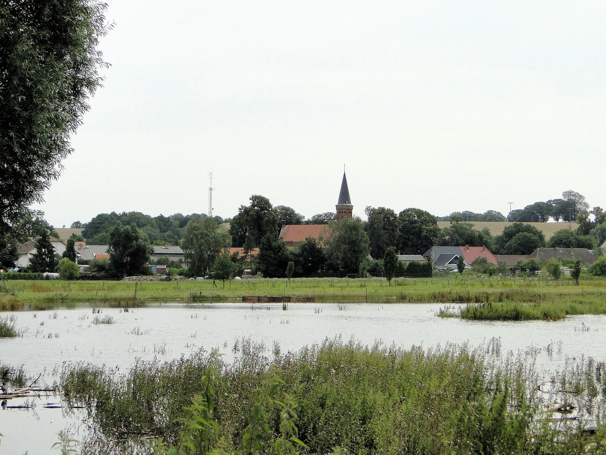 Photo showing: Village view in Sadelkow, district Mecklenburg-Strelitz, Mecklenburg-Vorpommern, Germany