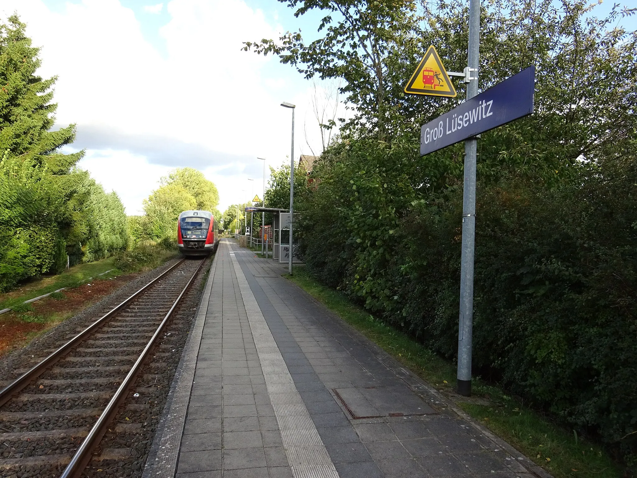 Photo showing: Groß Lüsewitz railway station