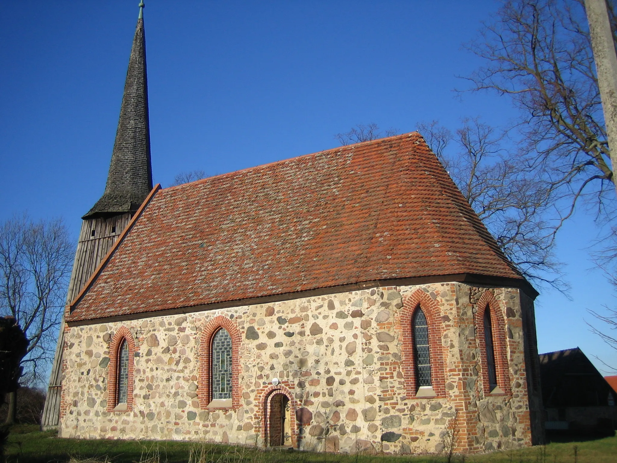 Photo showing: Dorfkirche von Bargensdorf, eingemeindeter Stadtteil von Burg Stargard (Landkreis Mecklenburgische Seenplatte)