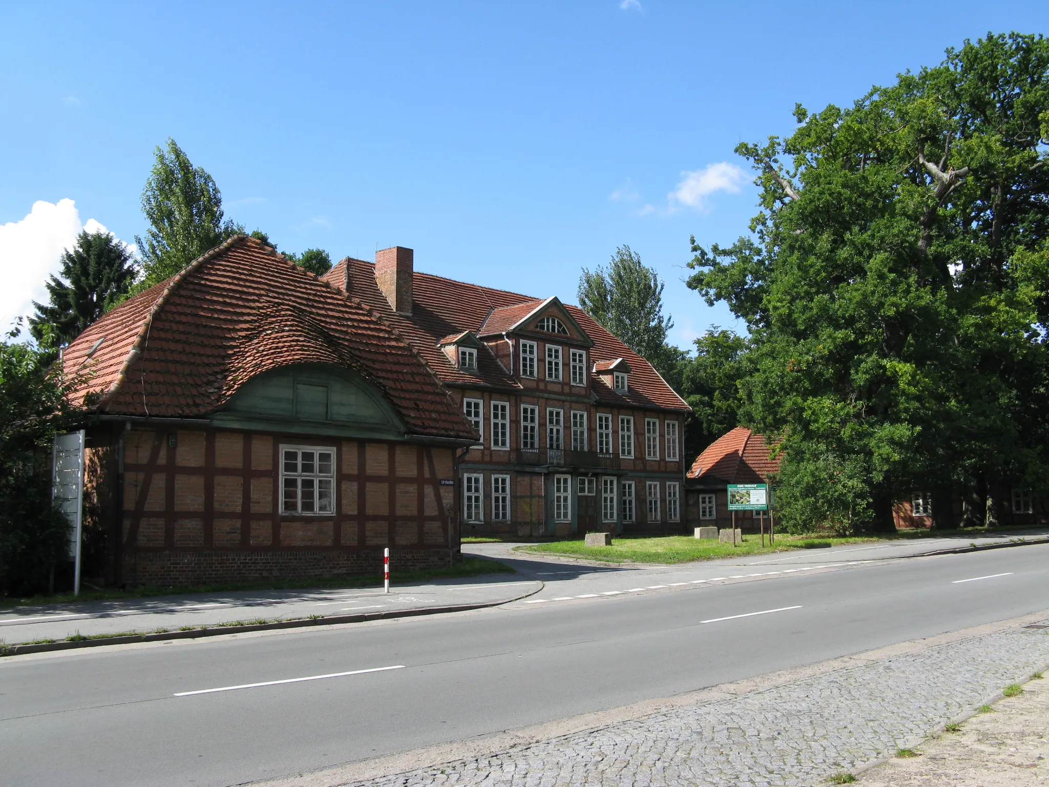 Photo showing: Hunting lodge Jagdschloss Friedrichsthal in Schwerin, Mecklenburg-Vorpommern, Germany