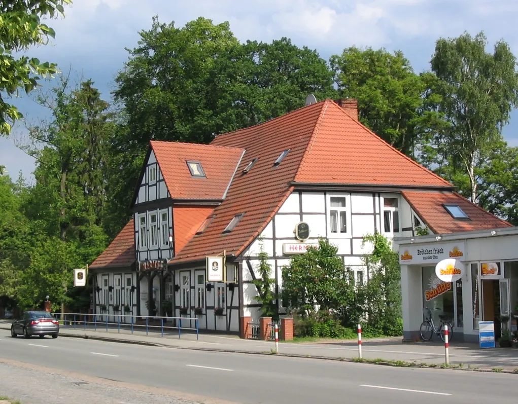 Photo showing: Former Inn Hellkrug in Schwerin-Friedrichsthal, Mecklenburg-Vorpommern, Germany