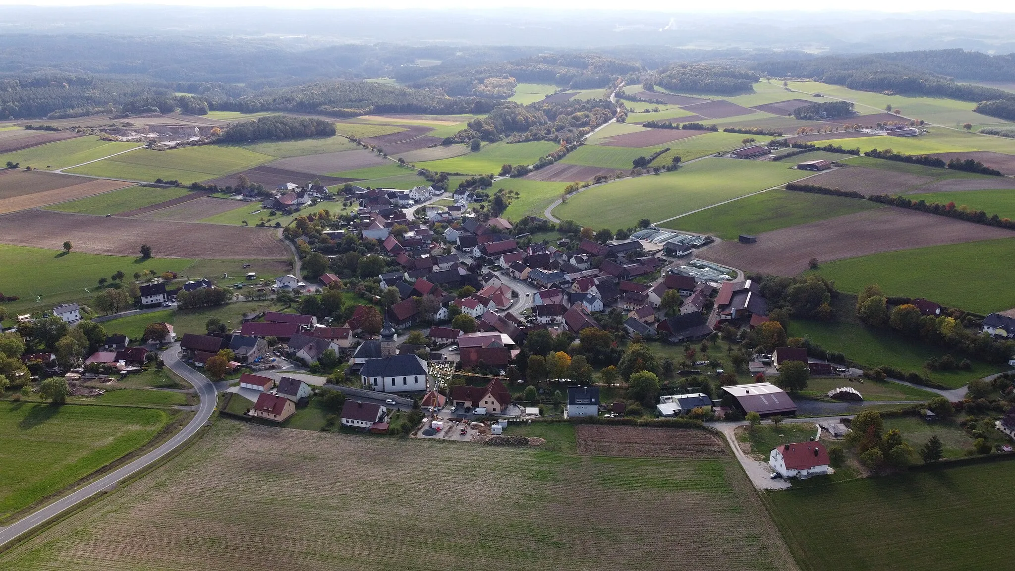 Photo showing: Luftbild von Hohenmirsberg (Oktober 2022)