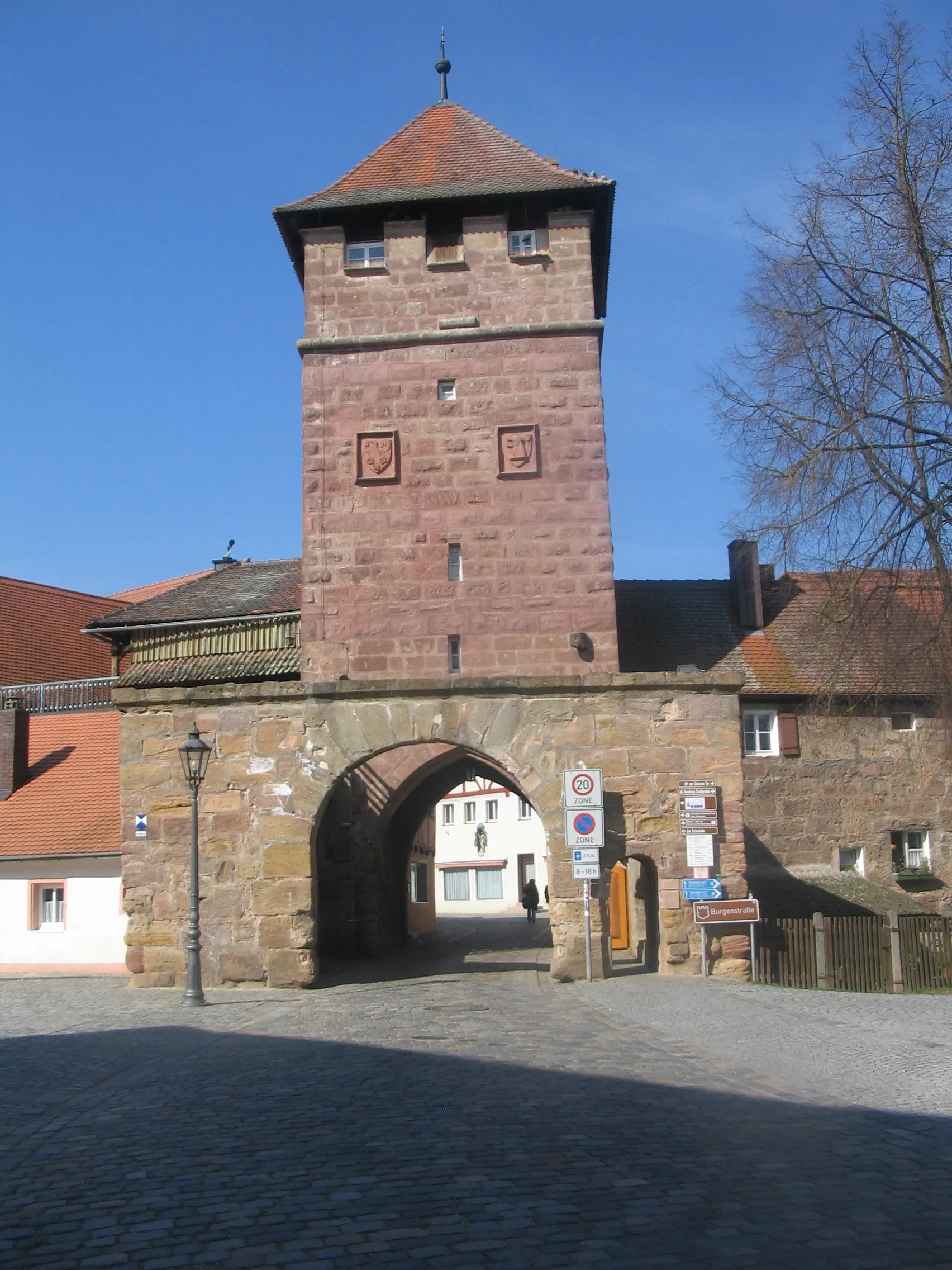 Photo showing: Unteres Tor ("lower gate") in en:Wolframs-Eschenbach.