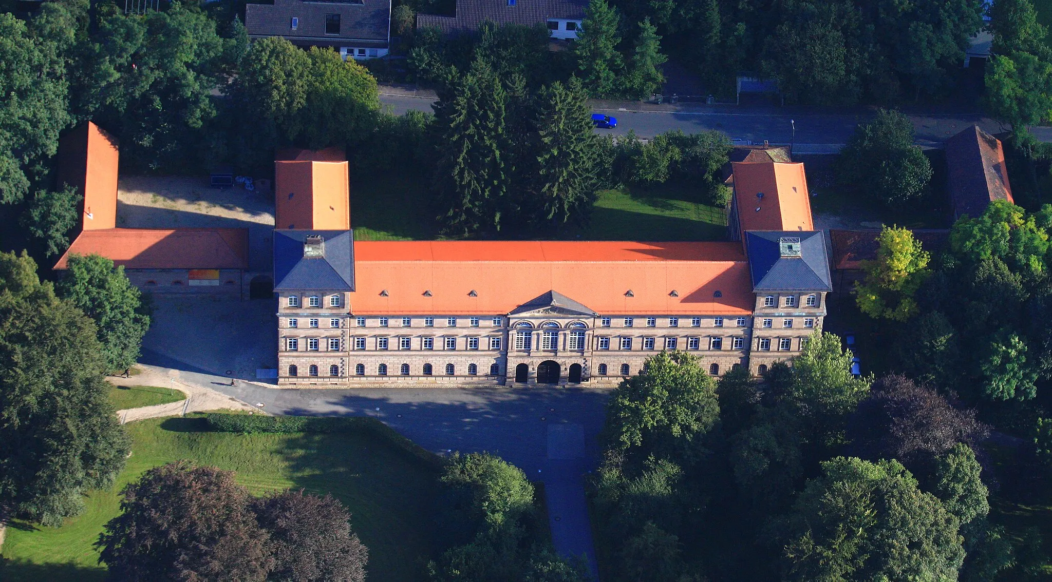 Photo showing: Schloß Burgfarrnbach der Grafen Pückler-Limpurg