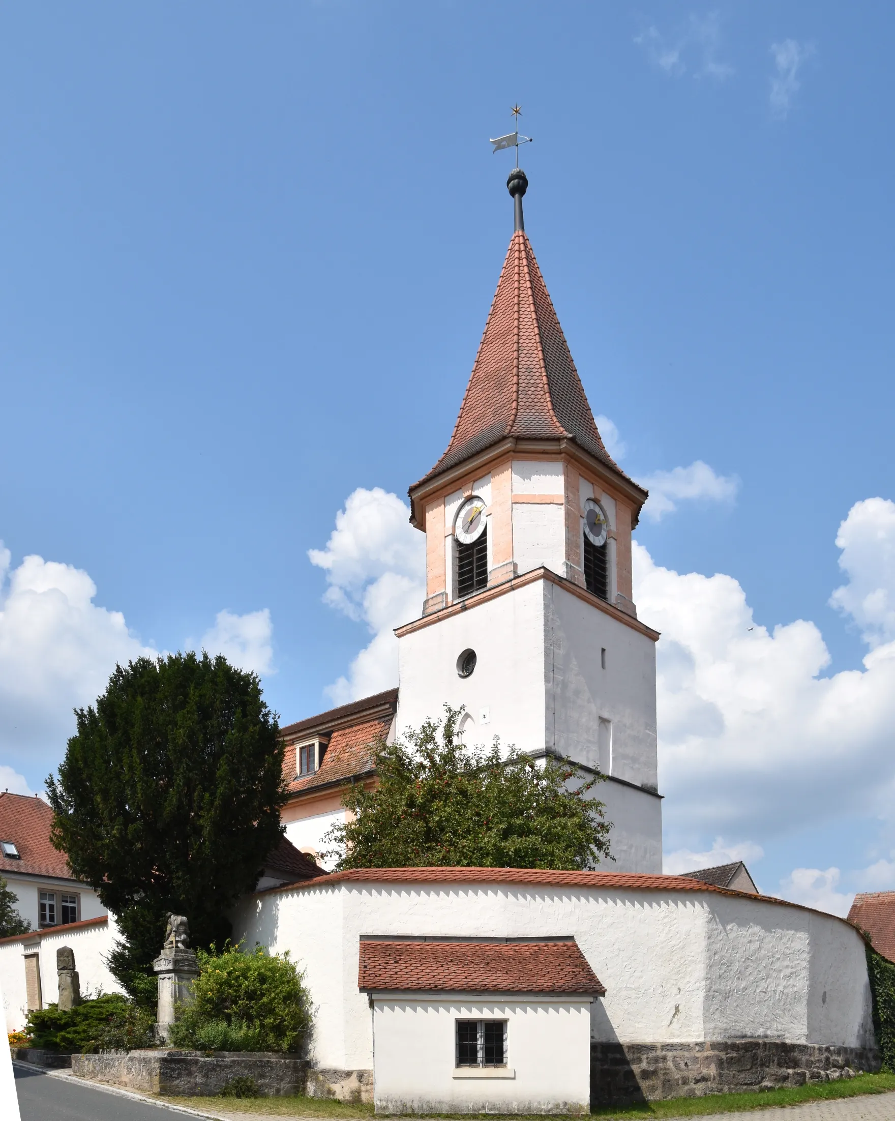 Photo showing: Evangelisch-lutherische Kirche St. Johannes in Wernsbach bei Ansbach