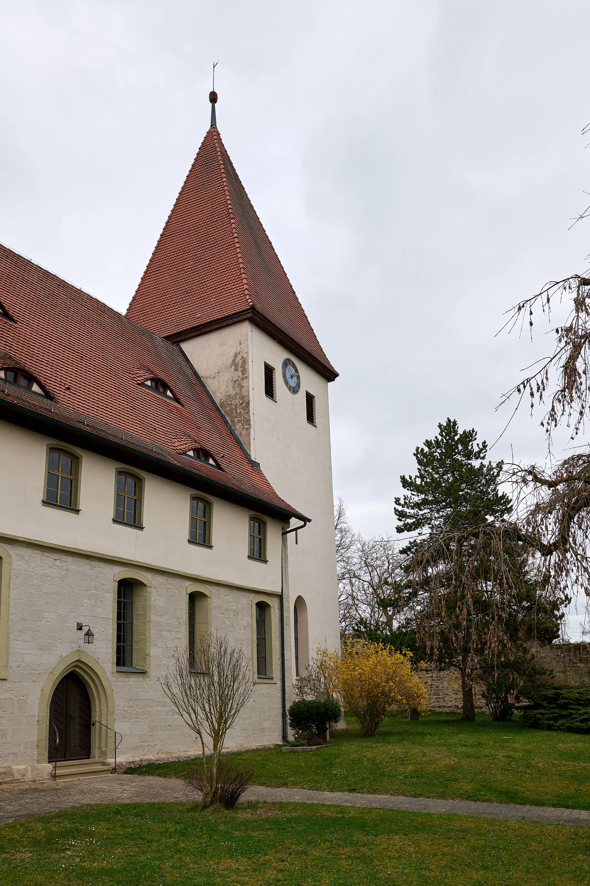 Photo showing: Neustadt an der Aisch: Unternesselbach 3, Kirchenburganlage