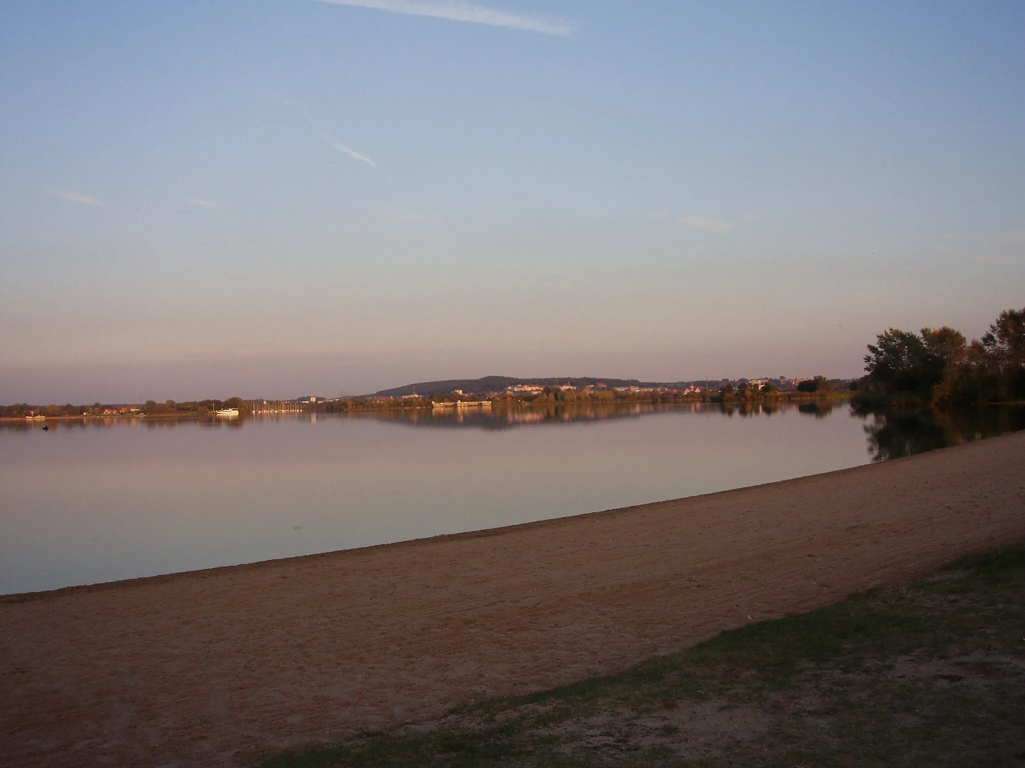 Photo showing: Badestrand beim Seezentrum Wald, Altmühlsee