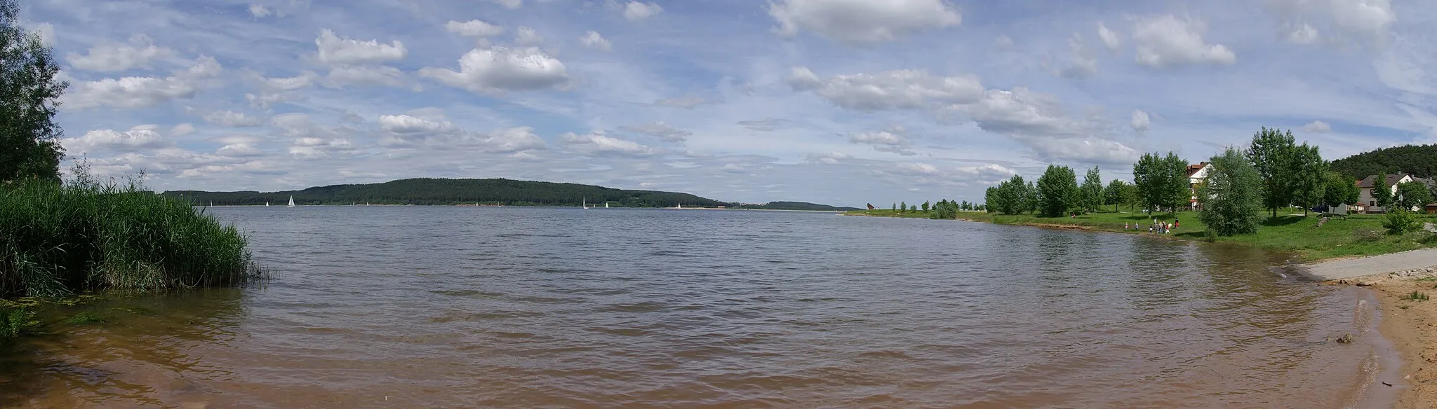 Photo showing: Panorama des Großen Brombachsees vom Strand bei Ramsberg in Richtung Talsperre