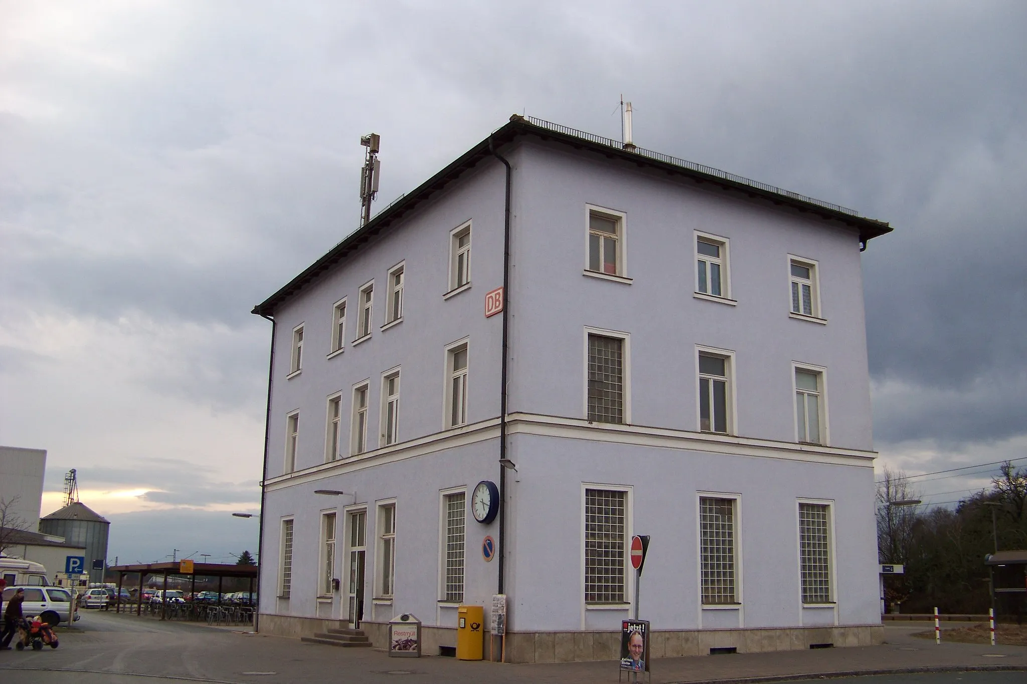 Photo showing: Der Bahnhof in Heilsbronn