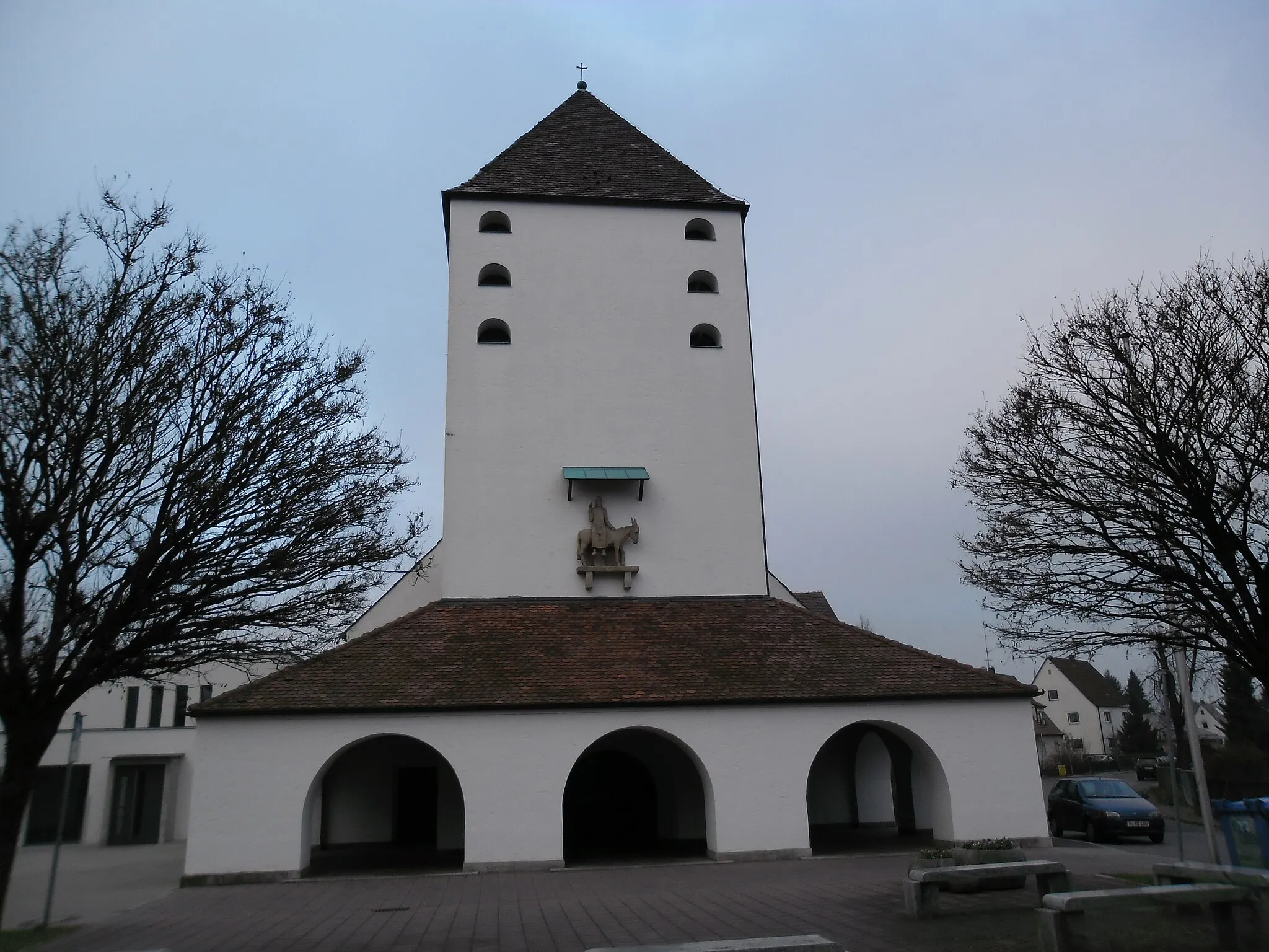 Photo showing: Die Evangelisch-Lutherische Auferstehungskirche (1932/33) im Förstergässchen 2 in Nürnberg