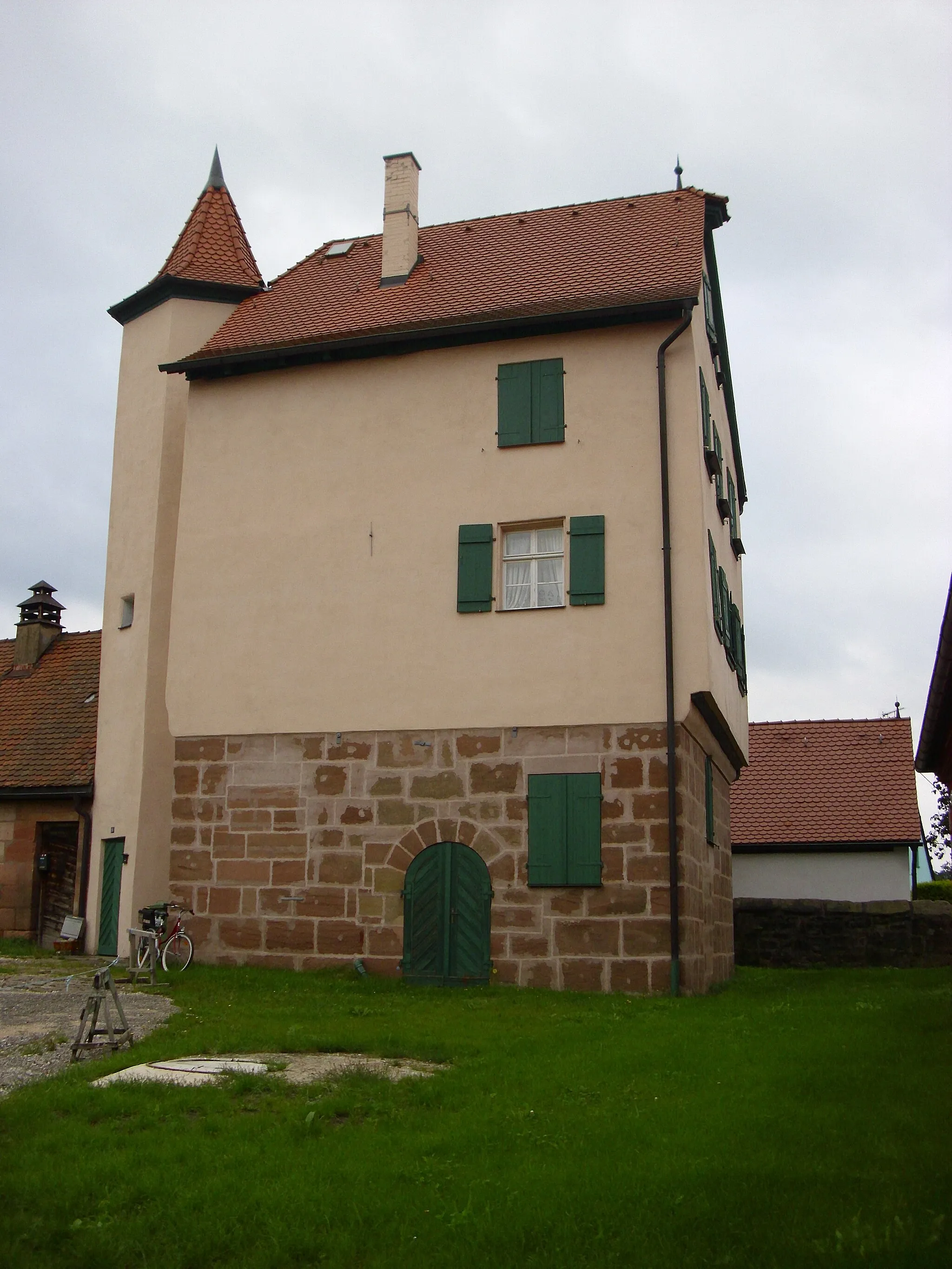 Photo showing: Altes Tucherschloss in Behringersdorf von 1553