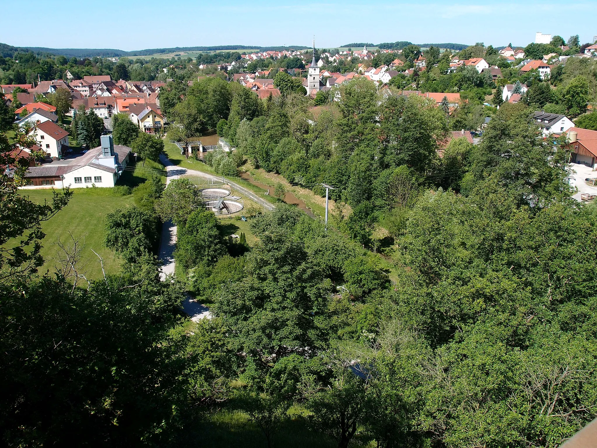 Photo showing: Blick auf Emskirchen von der Bahnbrücke östlich oberhalb des Ortes