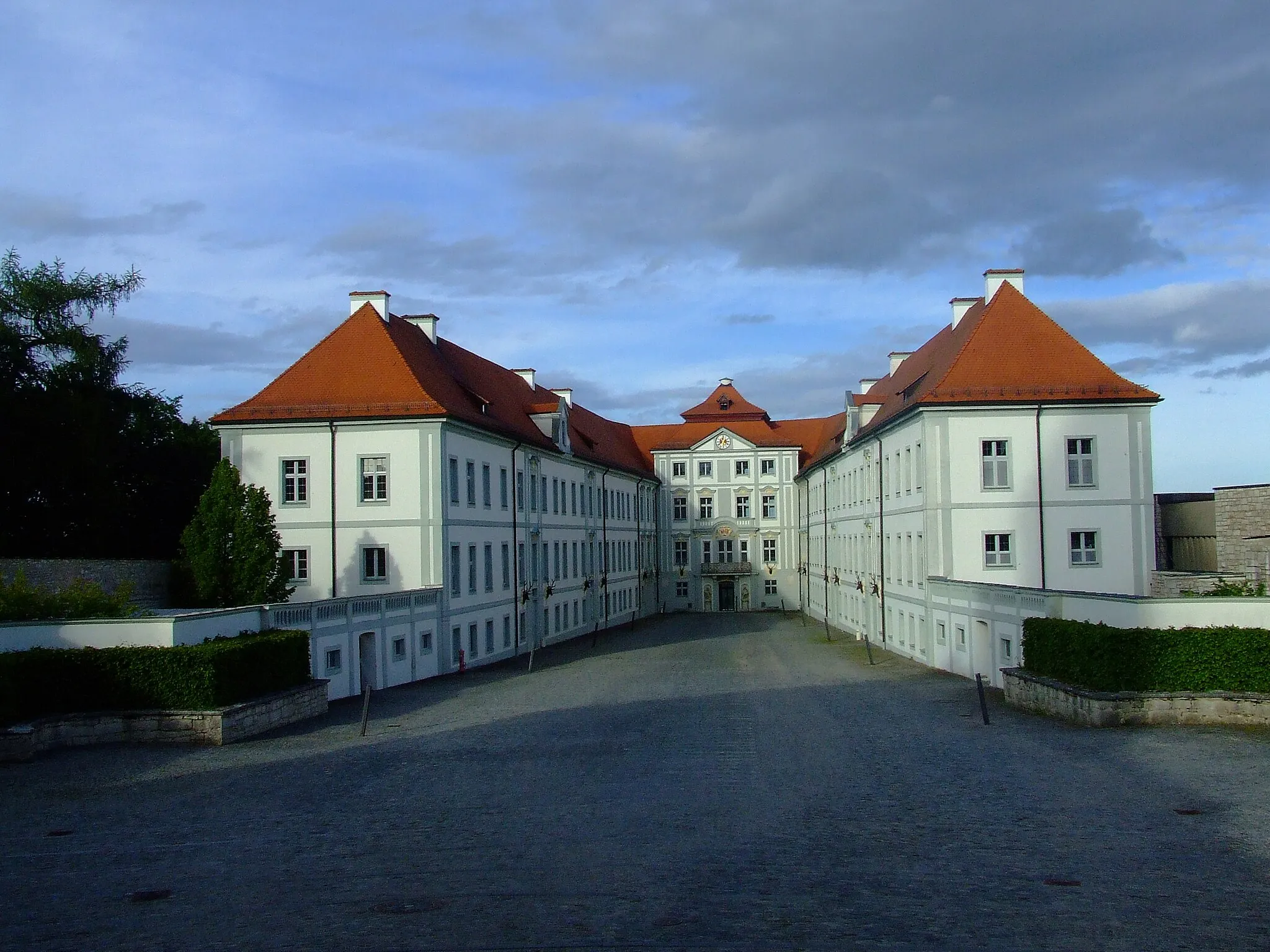 Photo showing: Stadt Beilngries, Kreis Eichstätt, Schloss Hirschberg, Innenhof.