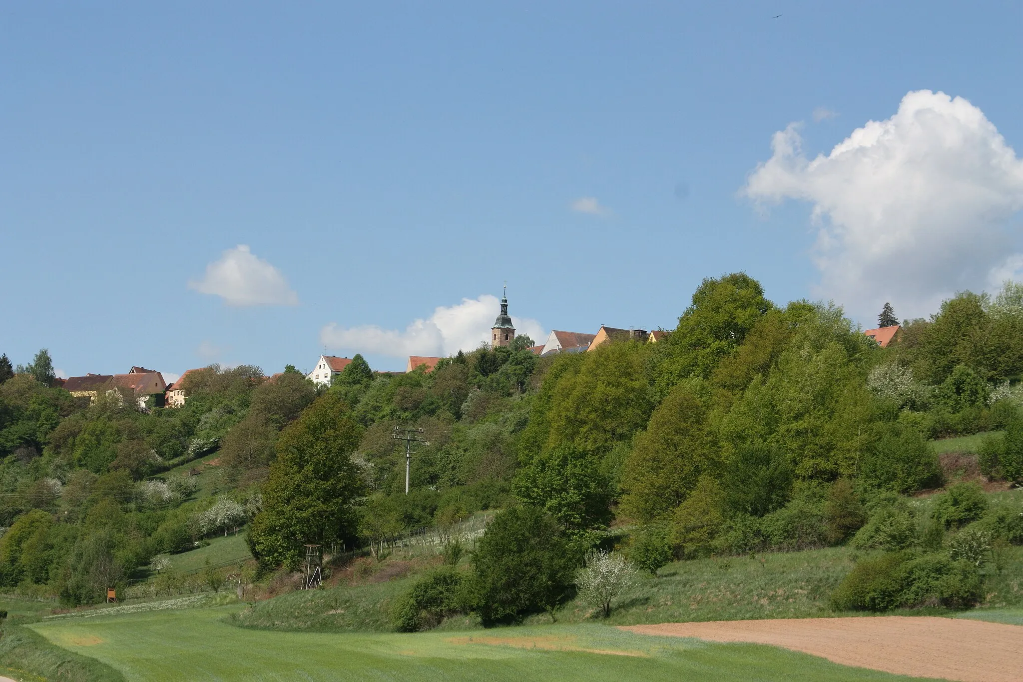 Photo showing: Großweingarten Blick von Südosten