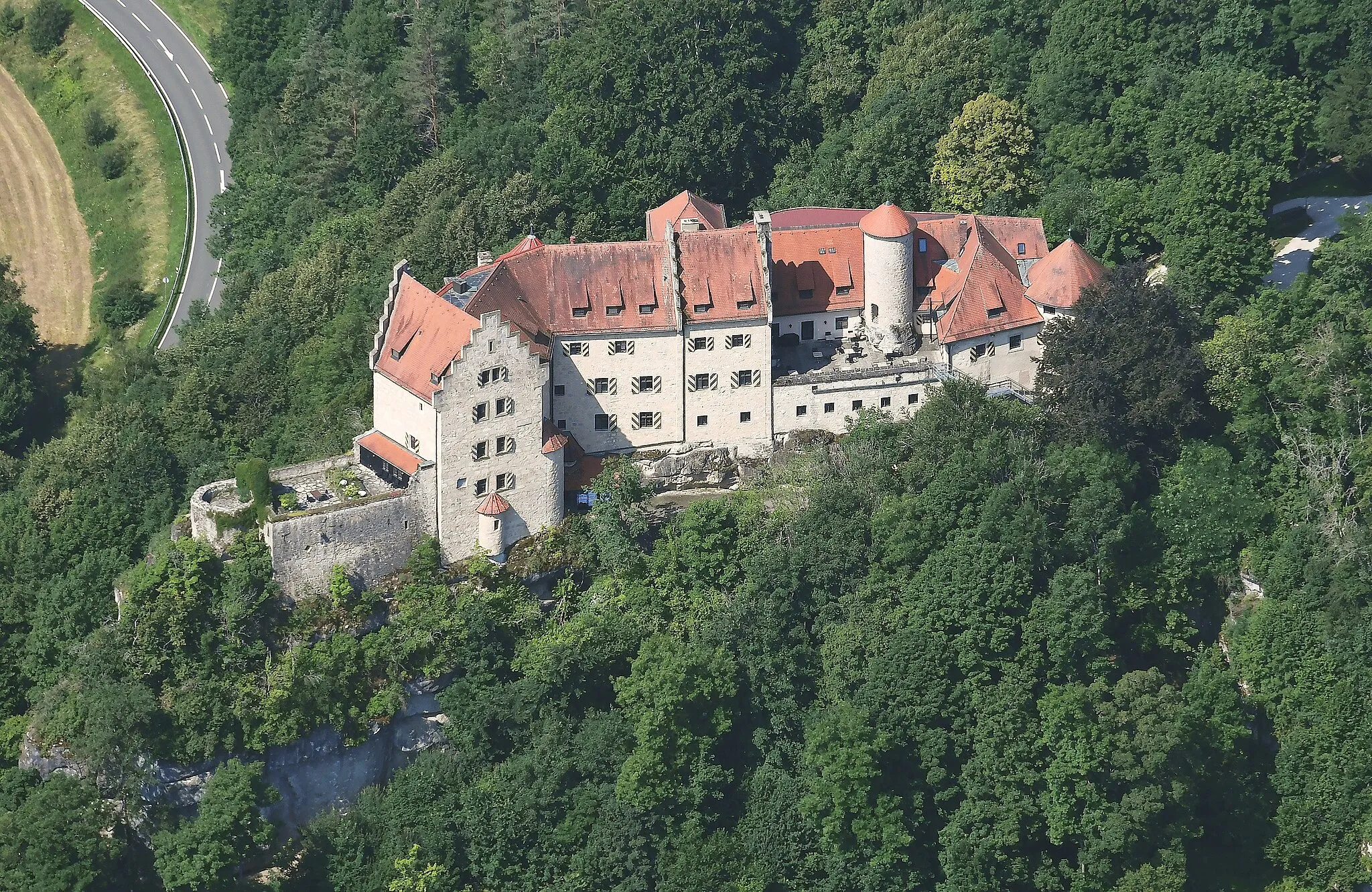 Photo showing: Aerial image of the Castle Rabenstein (Upper Franconia)