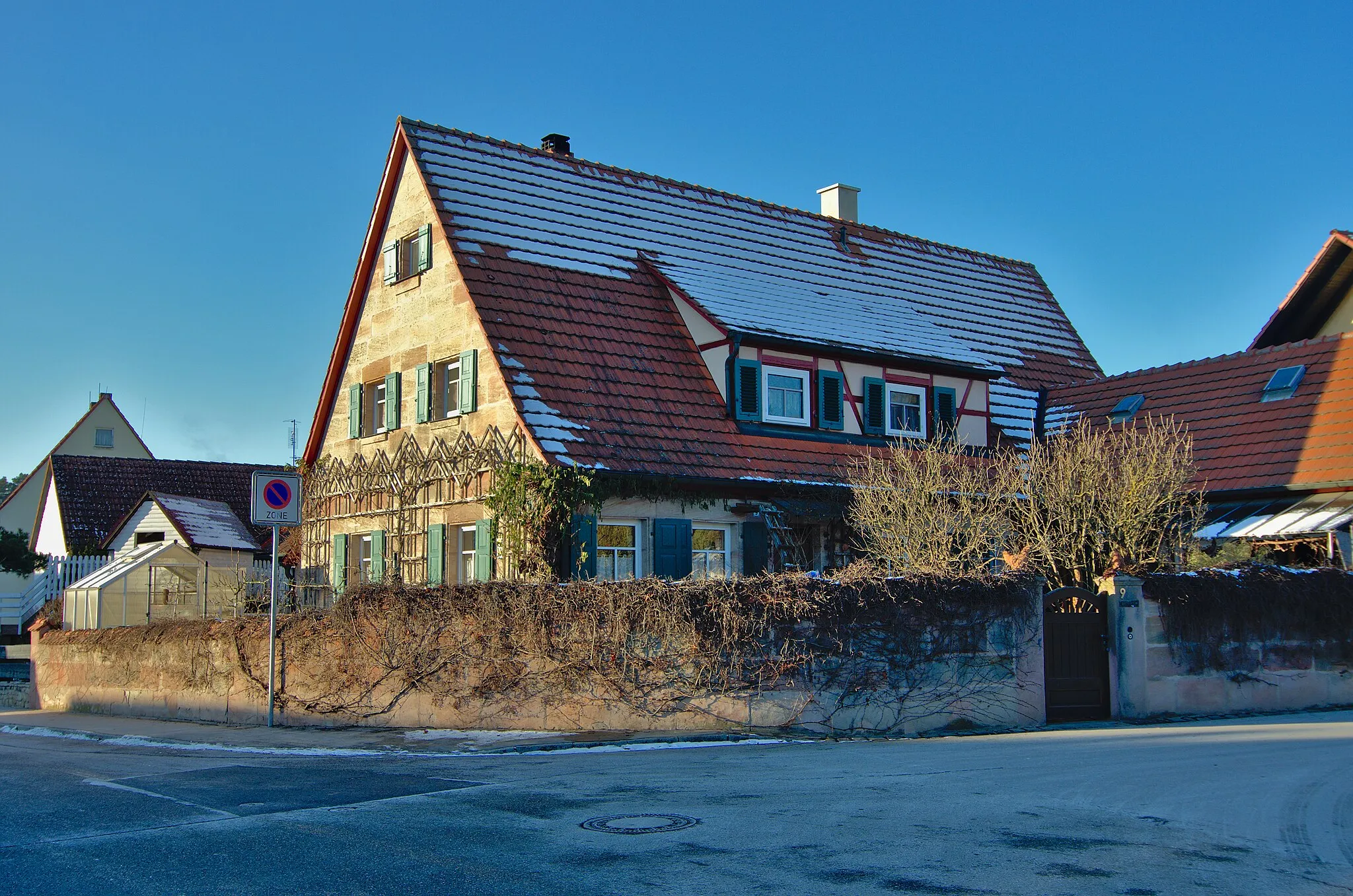 Photo showing: Erdgeschossiges Bauernhaus, Sandstein, zweite Hälfte 19. Jahrhundert