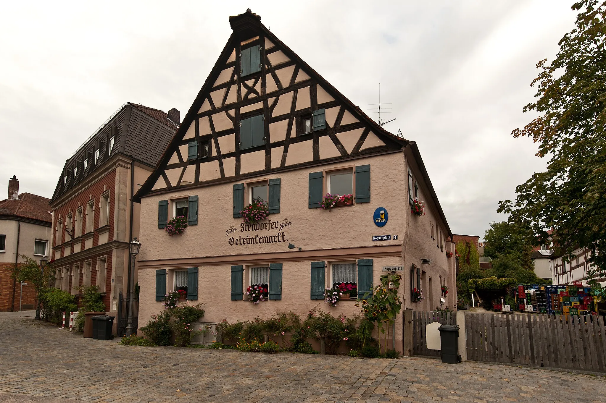 Photo showing: This is a photograph of an architectural monument. It is on the list of cultural monuments of Bayern, no. D-5-73-134-24.