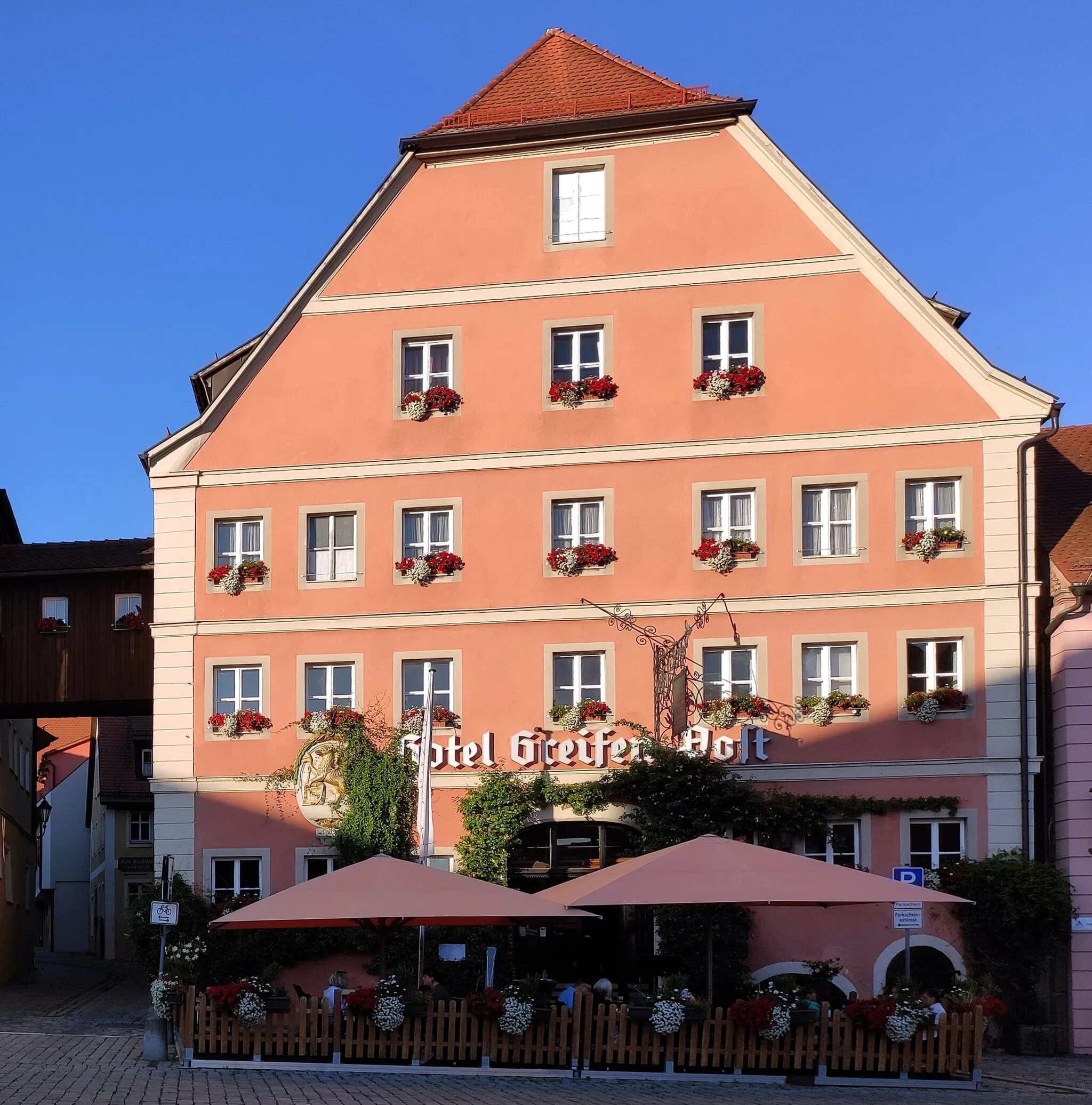 Photo showing: Ehemaliges Gasthaus zum Greifen und Brauerei, jetzt Hotel.