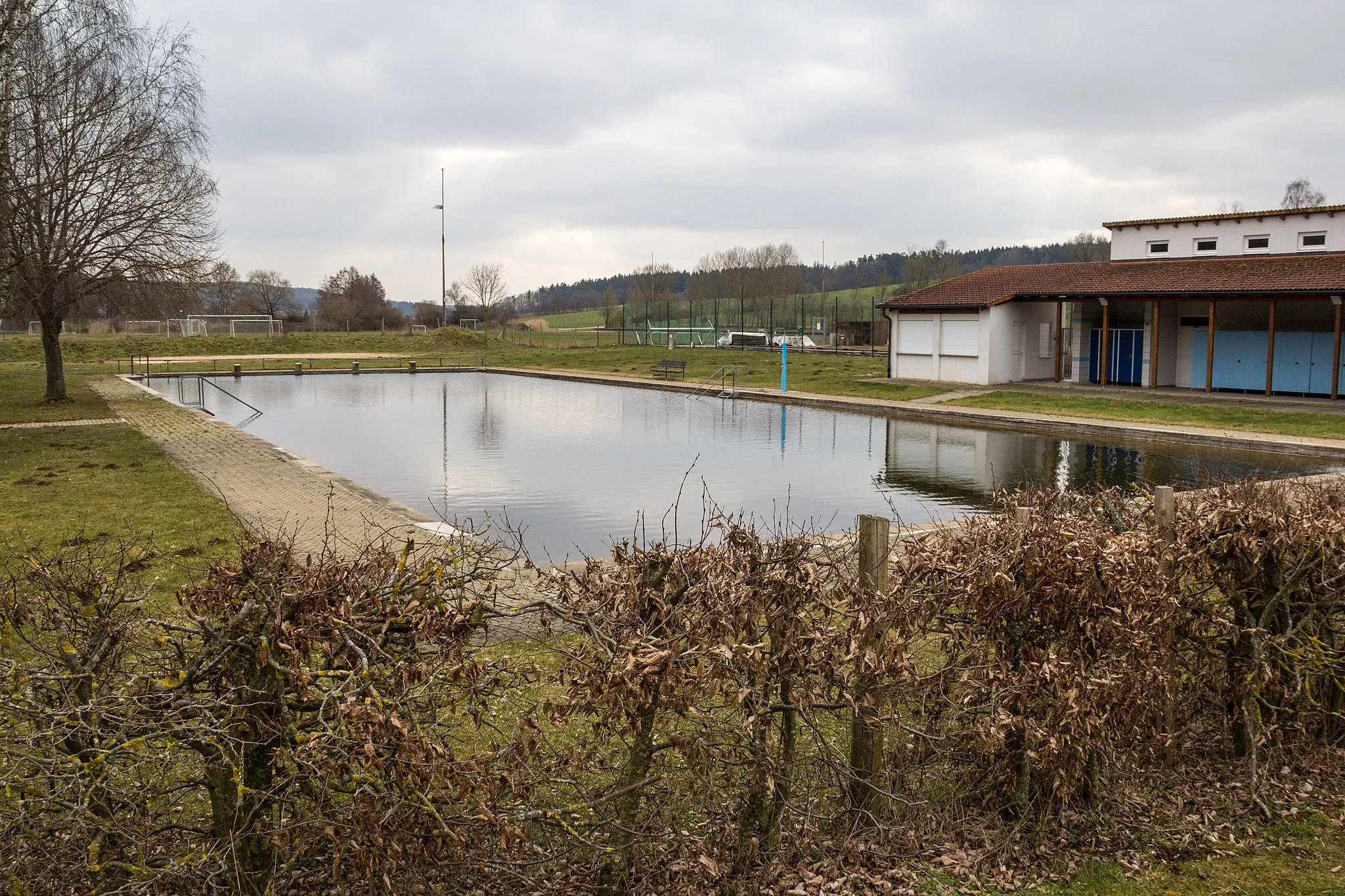 Photo showing: Heidenheim, Hahnenkamm, Schwimmbad